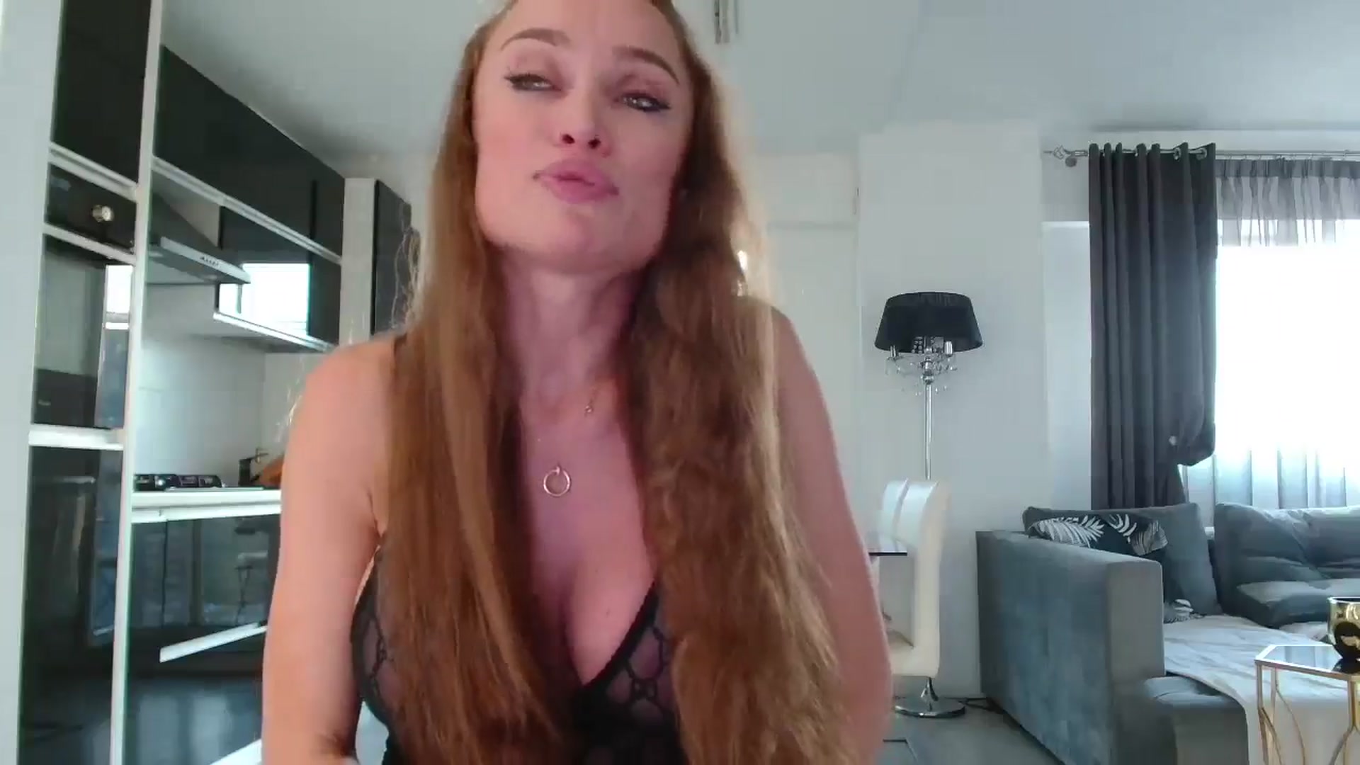 Gallery image thumbnail from Anayys's myfreecams stream on, 08/02/2024, 17:10 image 10 of 20