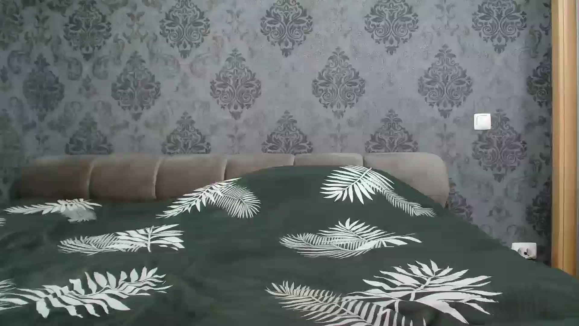 Gallery image thumbnail from Anayys's myfreecams stream on, 08/04/2024, 12:03 image 19 of 20