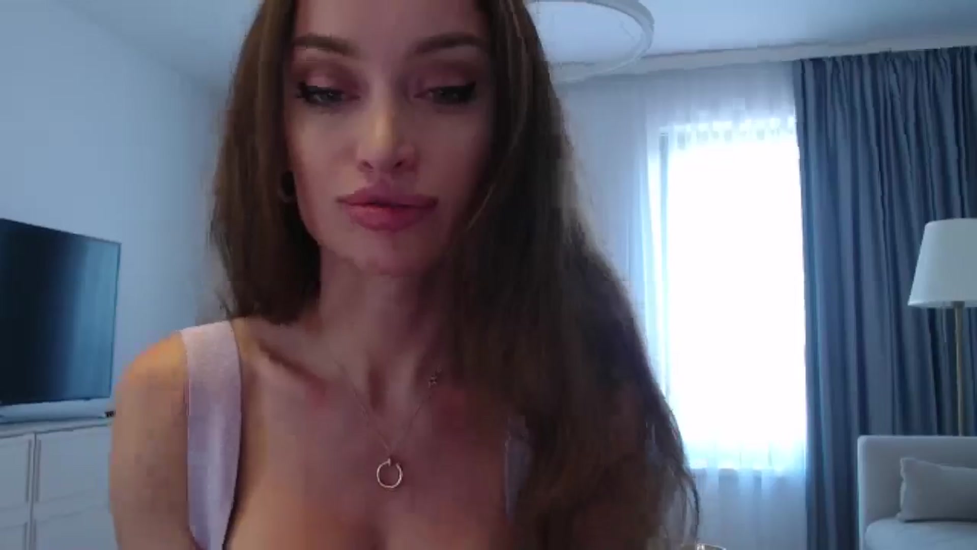 Gallery image thumbnail from Anayys's myfreecams stream on, 08/25/2024, 08:28 image 18 of 20