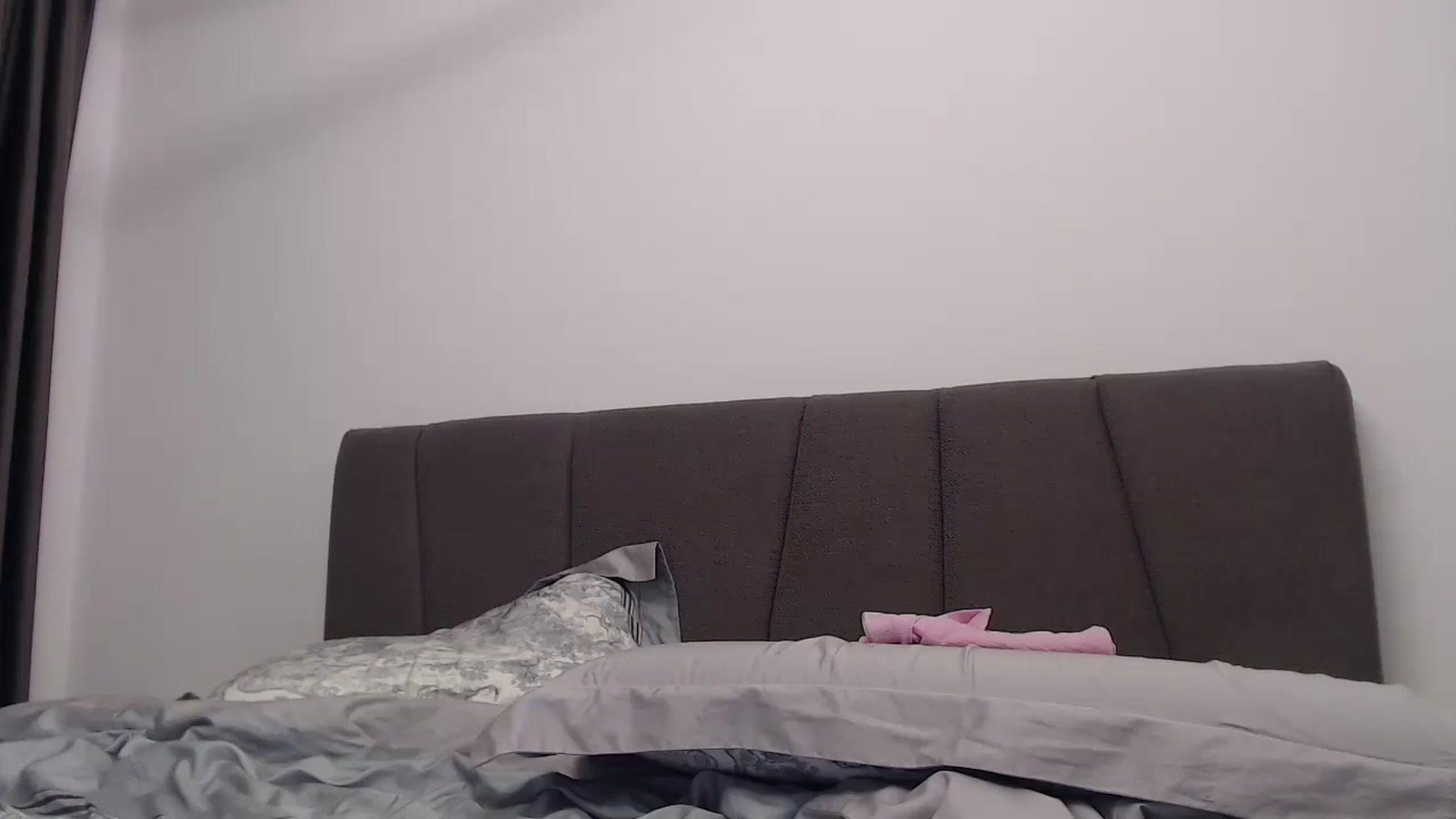 Gallery image thumbnail from Anayys's myfreecams stream on, 08/26/2024, 01:26 image 16 of 20