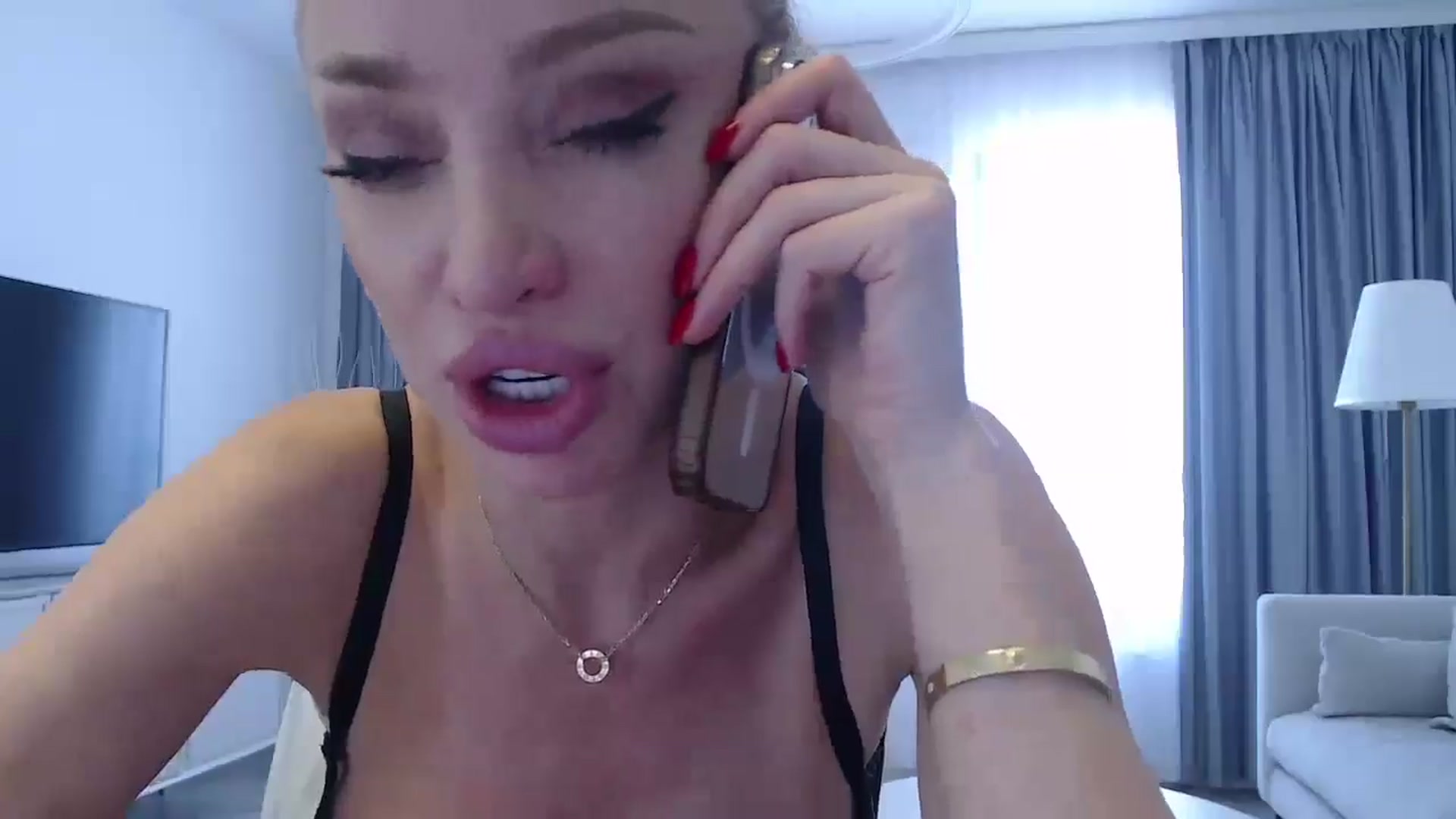 Gallery image thumbnail from Anayys's myfreecams stream on, 08/26/2024, 12:07 image 7 of 20