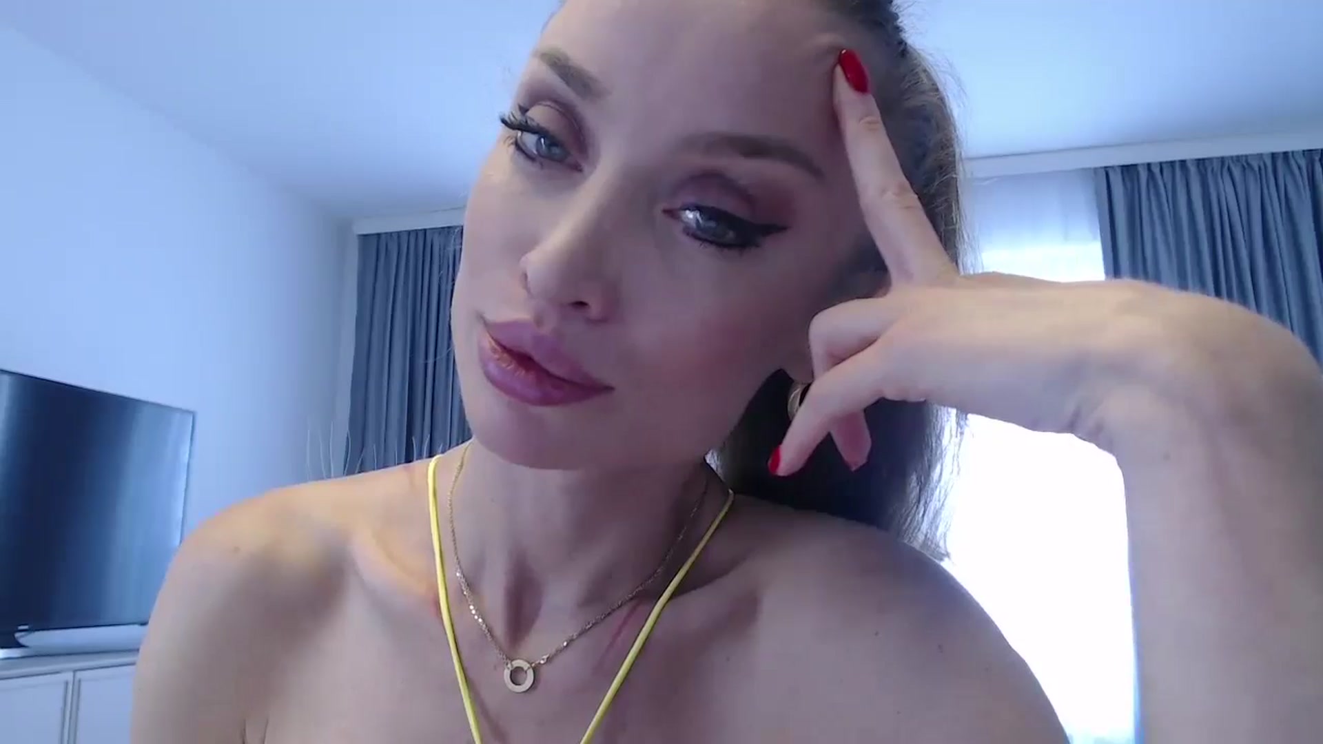 Gallery image thumbnail from Anayys's myfreecams stream on, 08/29/2024, 11:20 image 13 of 20