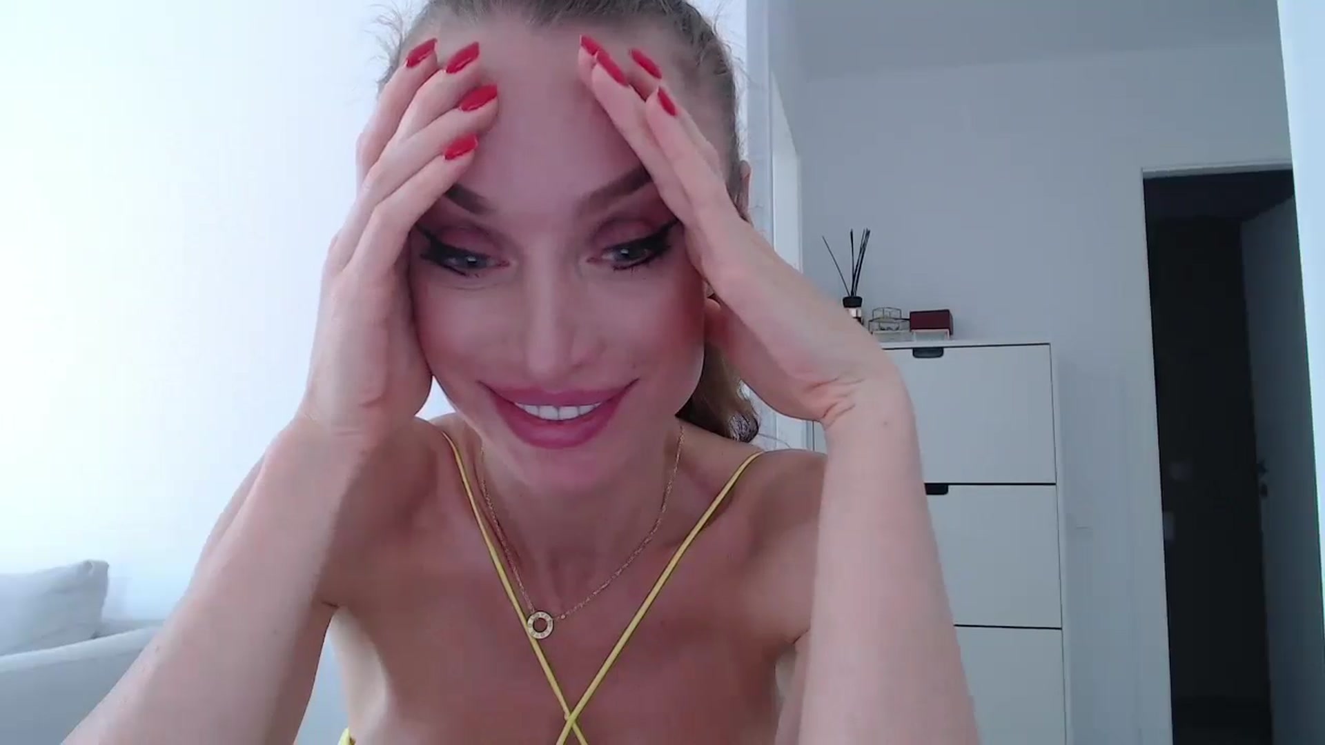 Gallery image thumbnail from Anayys's myfreecams stream on, 08/29/2024, 13:55 image 2 of 20