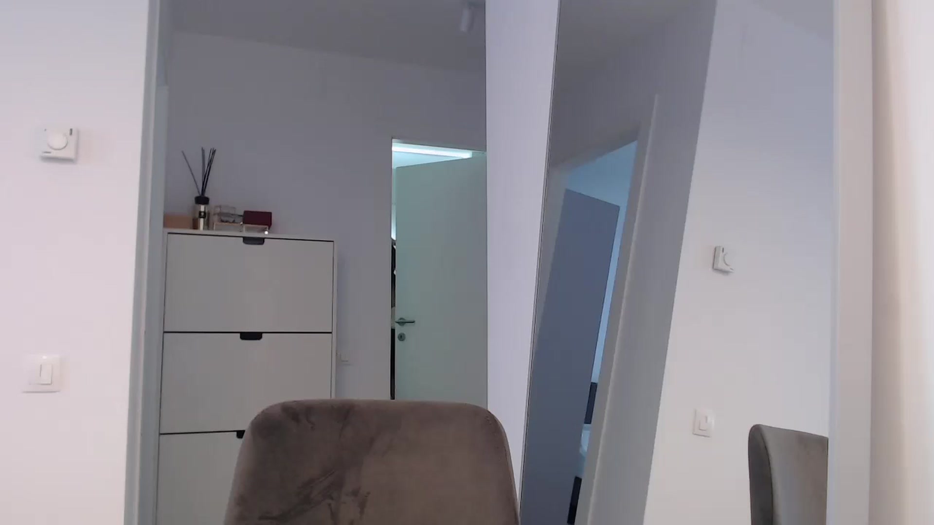 Gallery image thumbnail from Anayys's myfreecams stream on, 08/31/2024, 14:16 image 3 of 20