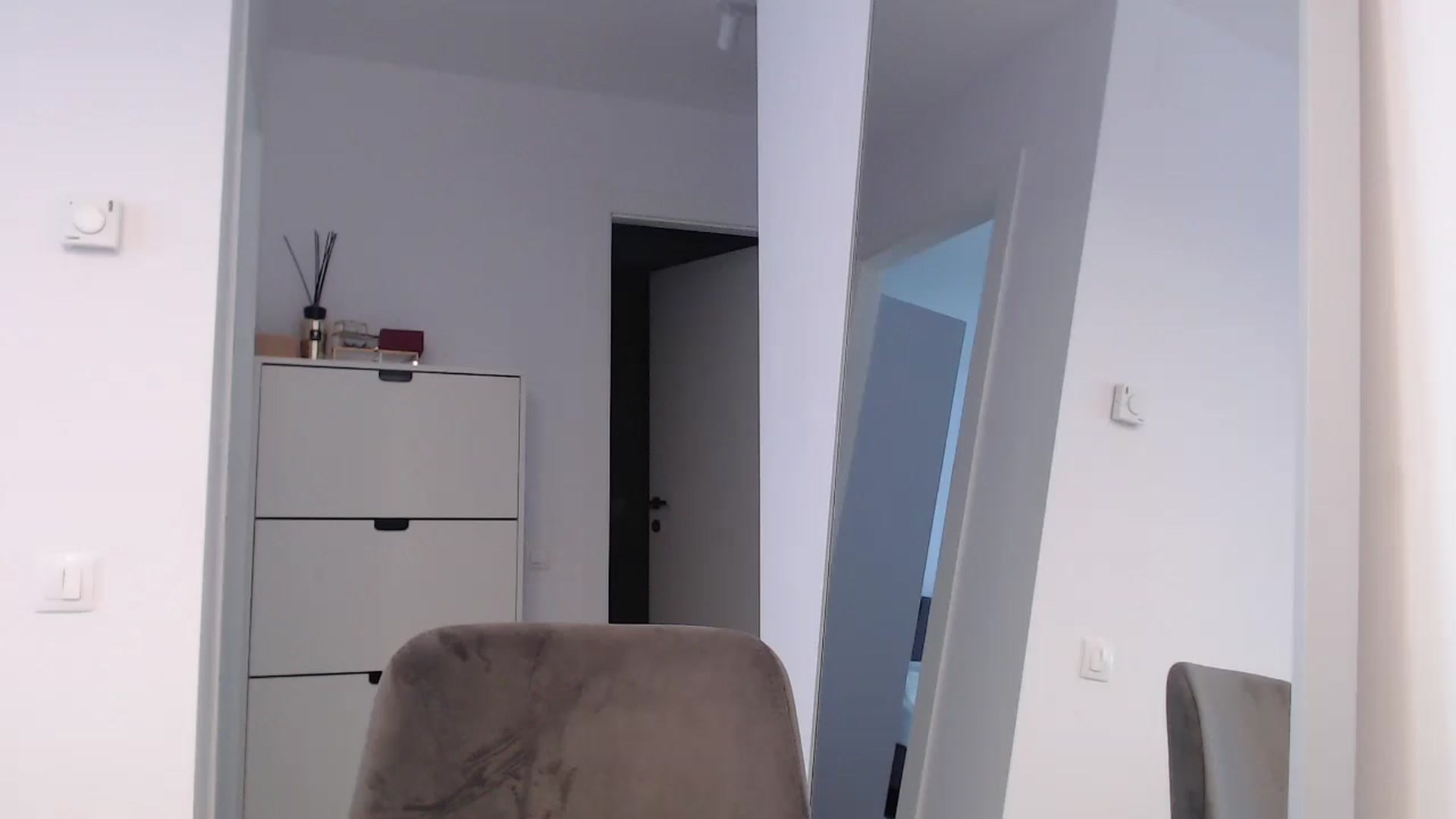 Gallery image thumbnail from Anayys's myfreecams stream on, 08/31/2024, 14:16 image 1 of 20