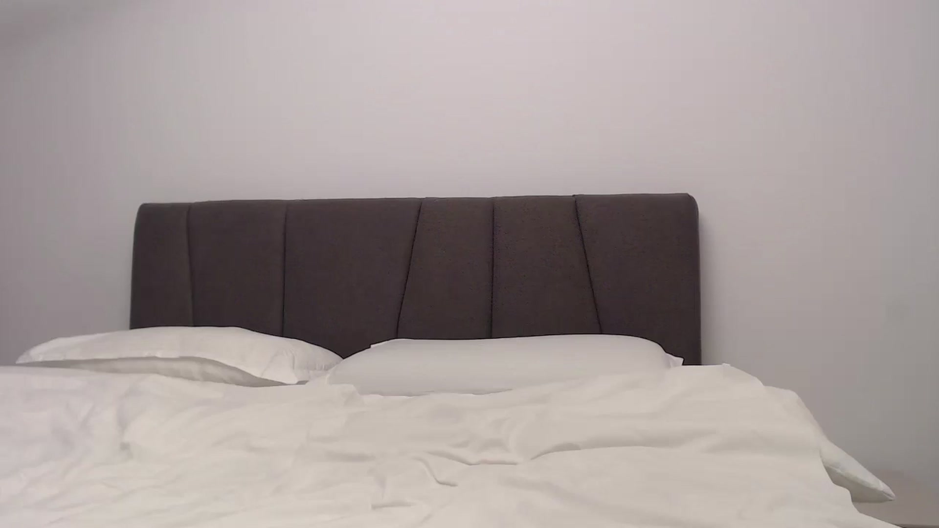 Gallery image thumbnail from Anayys's myfreecams stream on, 08/31/2024, 21:01 image 12 of 20