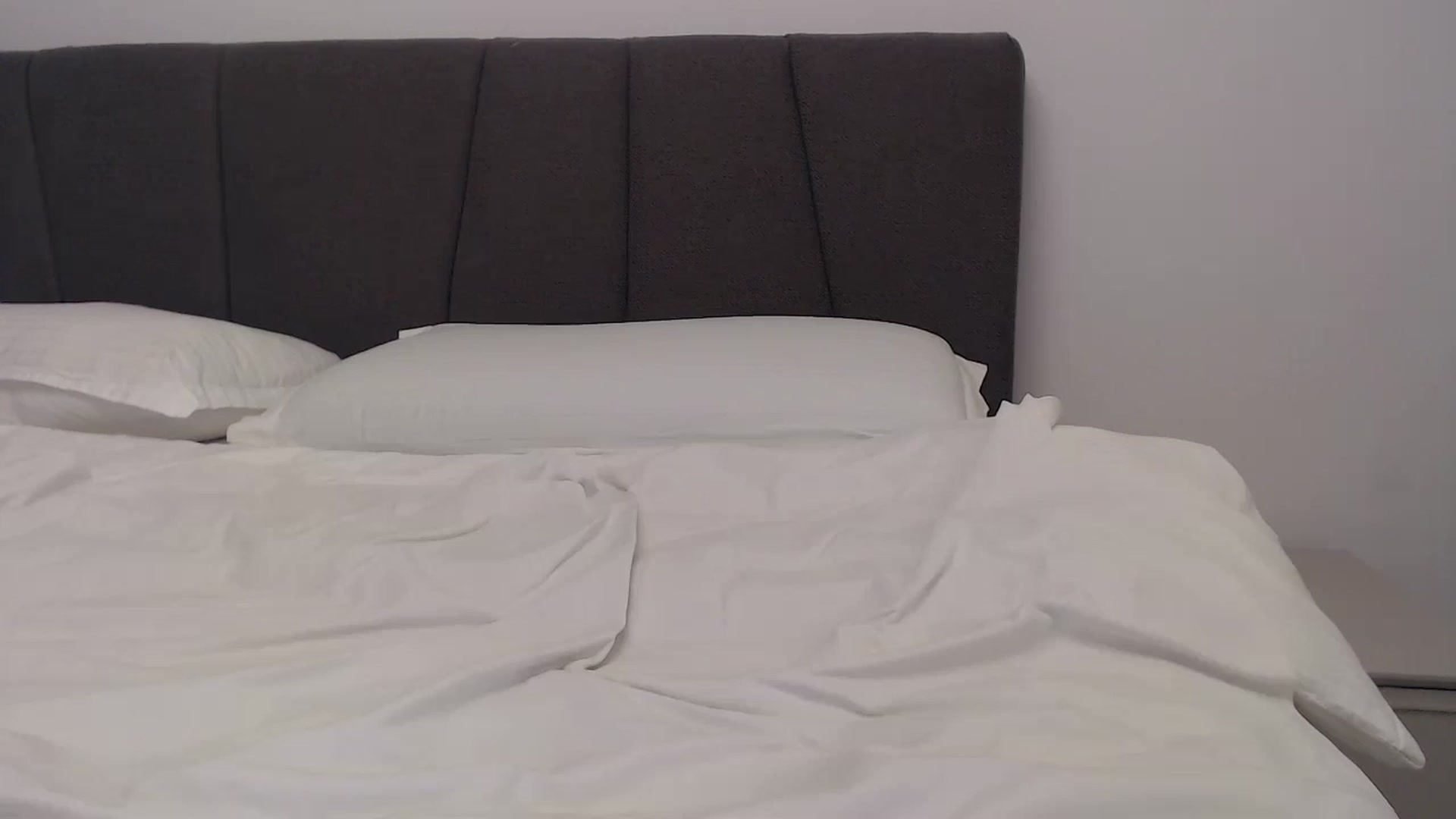 Gallery image thumbnail from Anayys's myfreecams stream on, 08/31/2024, 23:04 image 12 of 20