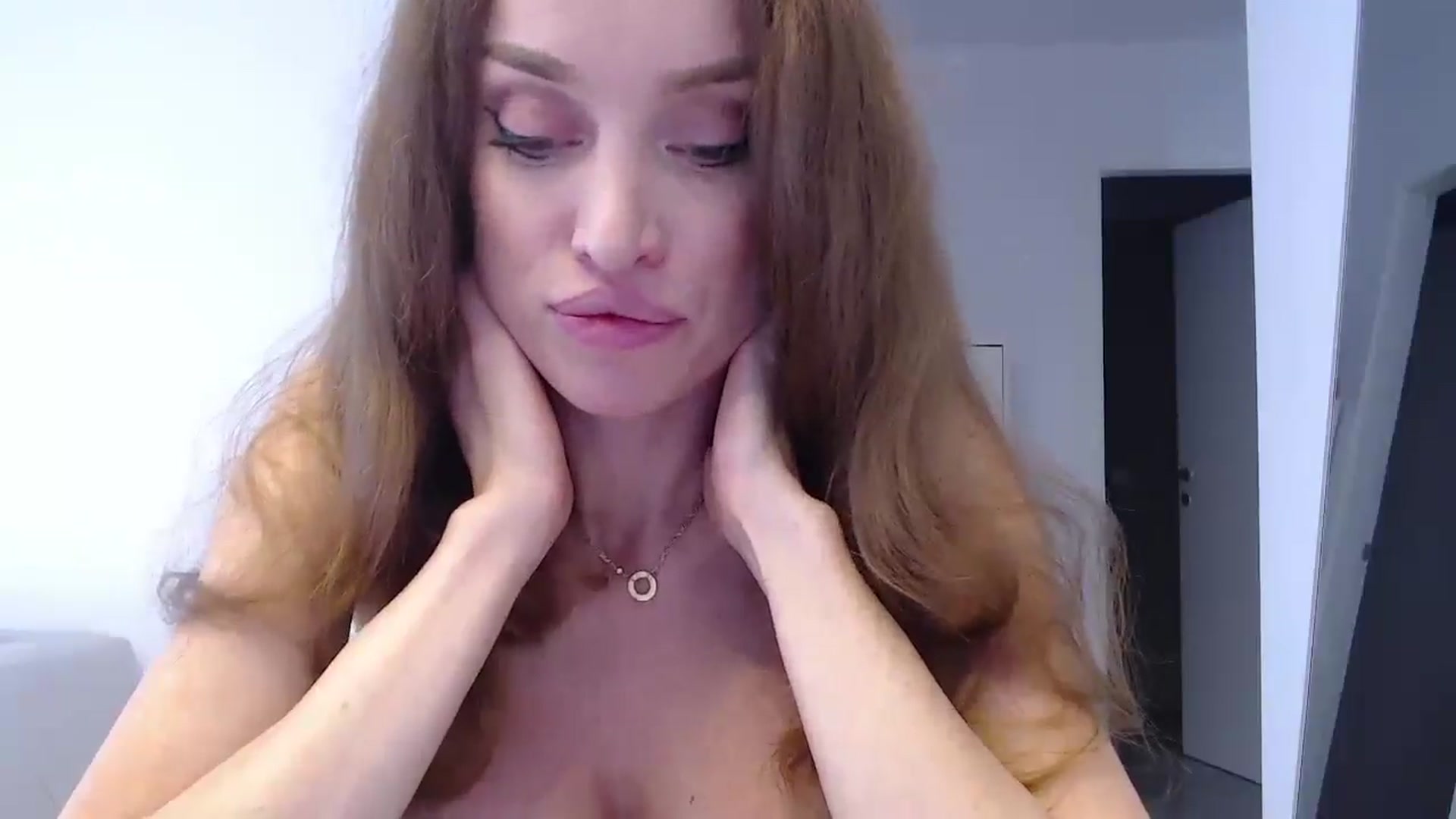 Gallery image thumbnail from Anayys's myfreecams stream on, 09/01/2024, 11:57 image 3 of 20