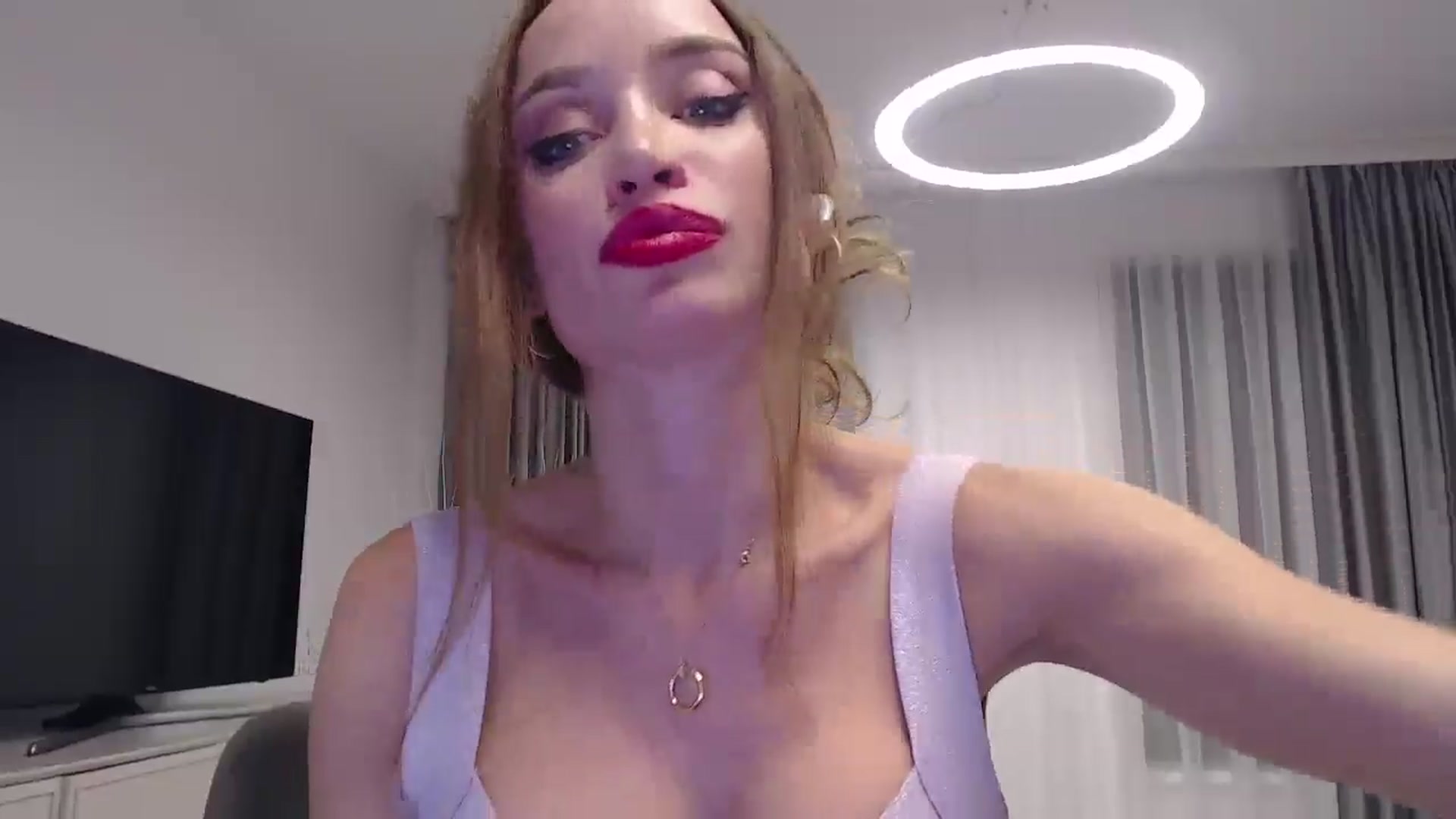 Gallery image thumbnail from Anayys's myfreecams stream on, 09/04/2024, 18:57 image 18 of 20
