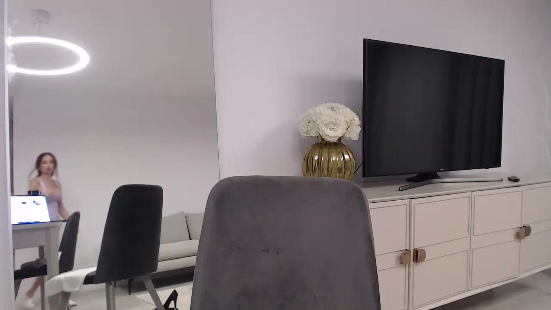 Gallery image thumbnail from Anayys's myfreecams stream on, 09/05/2024, 24:00 image 4 of 20