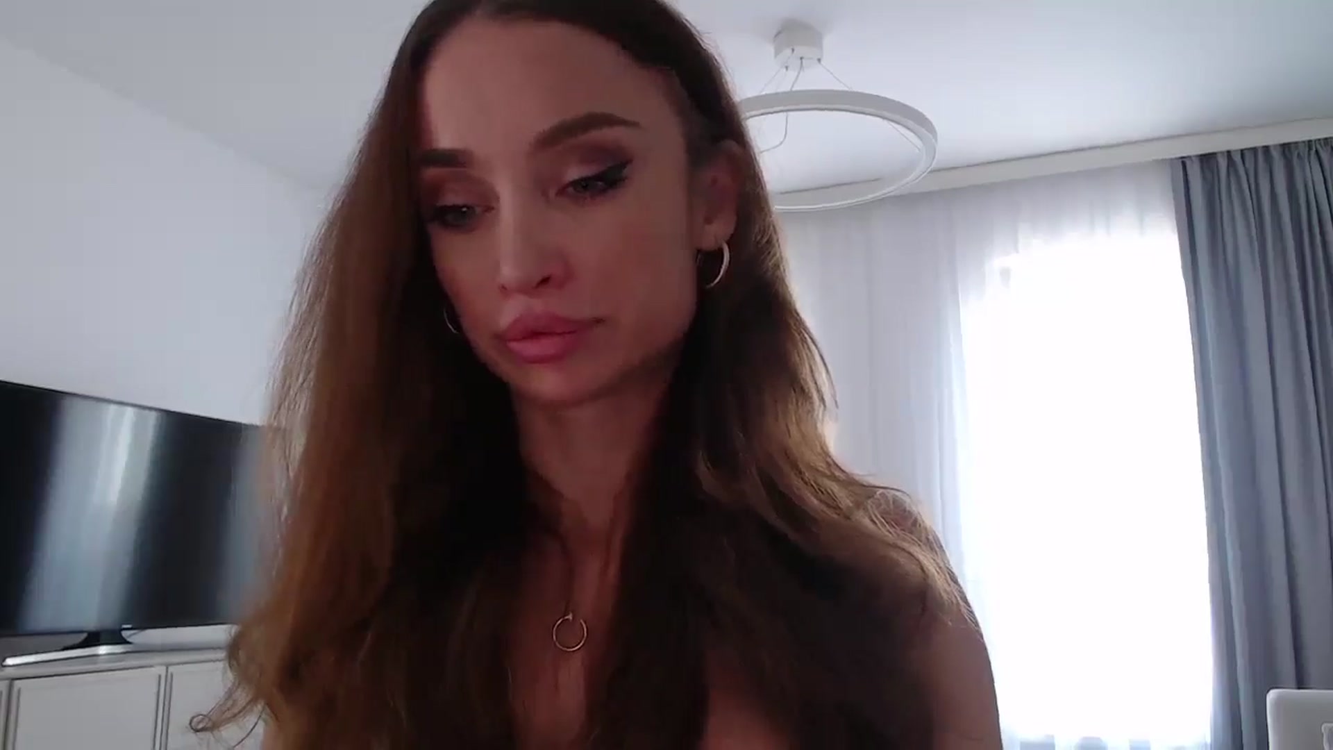 Gallery image thumbnail from Anayys's myfreecams stream on, 09/05/2024, 08:45 image 2 of 20