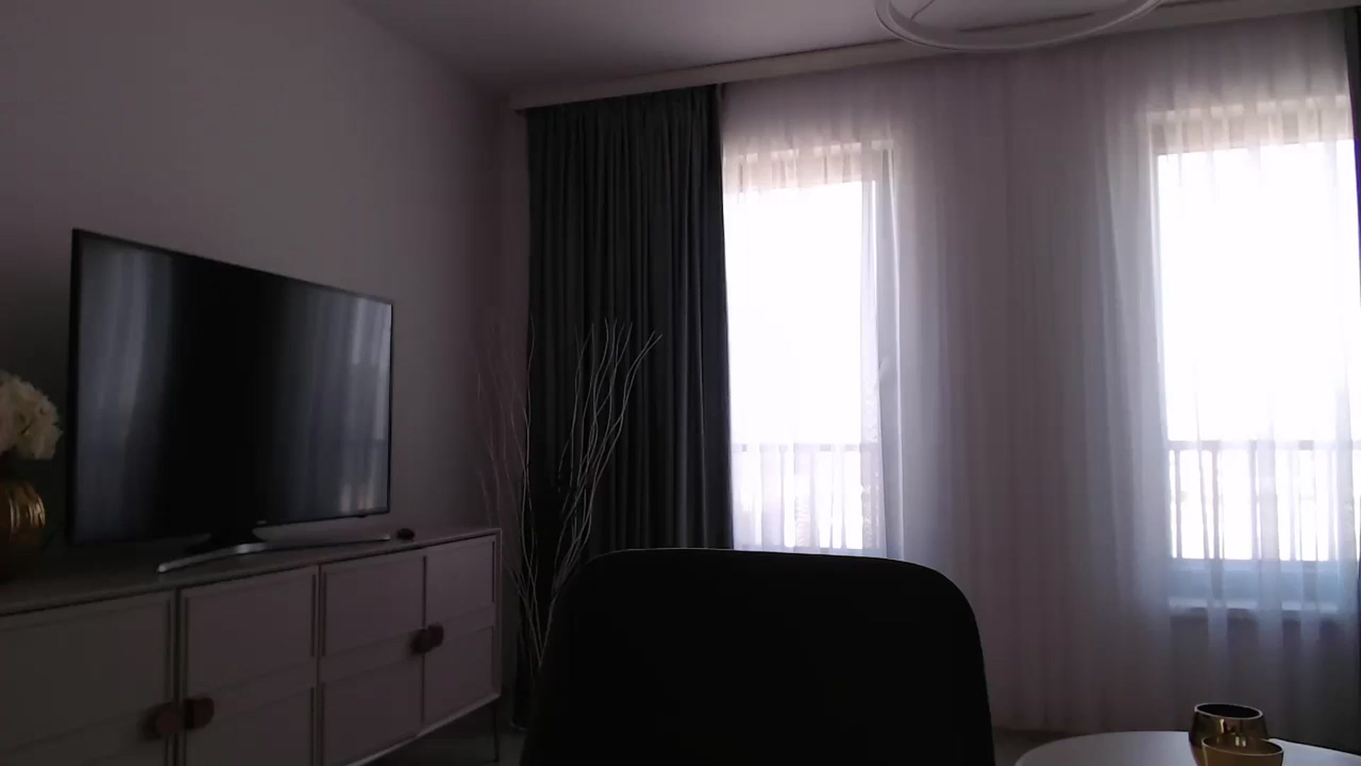 Gallery image thumbnail from Anayys's myfreecams stream on, 09/09/2024, 10:24 image 3 of 20