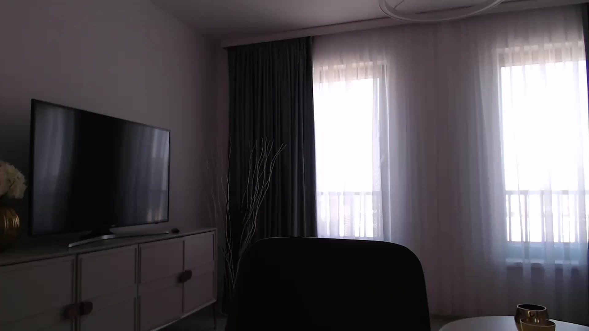 Gallery image thumbnail from Anayys's myfreecams stream on, 09/09/2024, 10:24 image 7 of 20