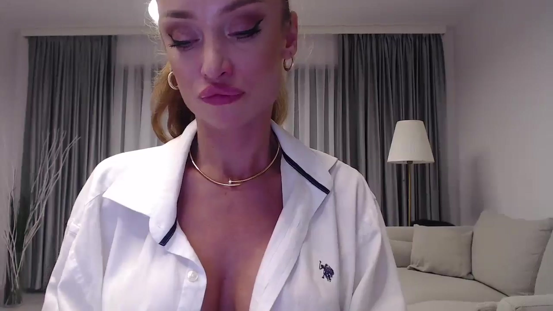 Gallery image thumbnail from Anayys's myfreecams stream on, 09/11/2024, 17:36 image 13 of 20