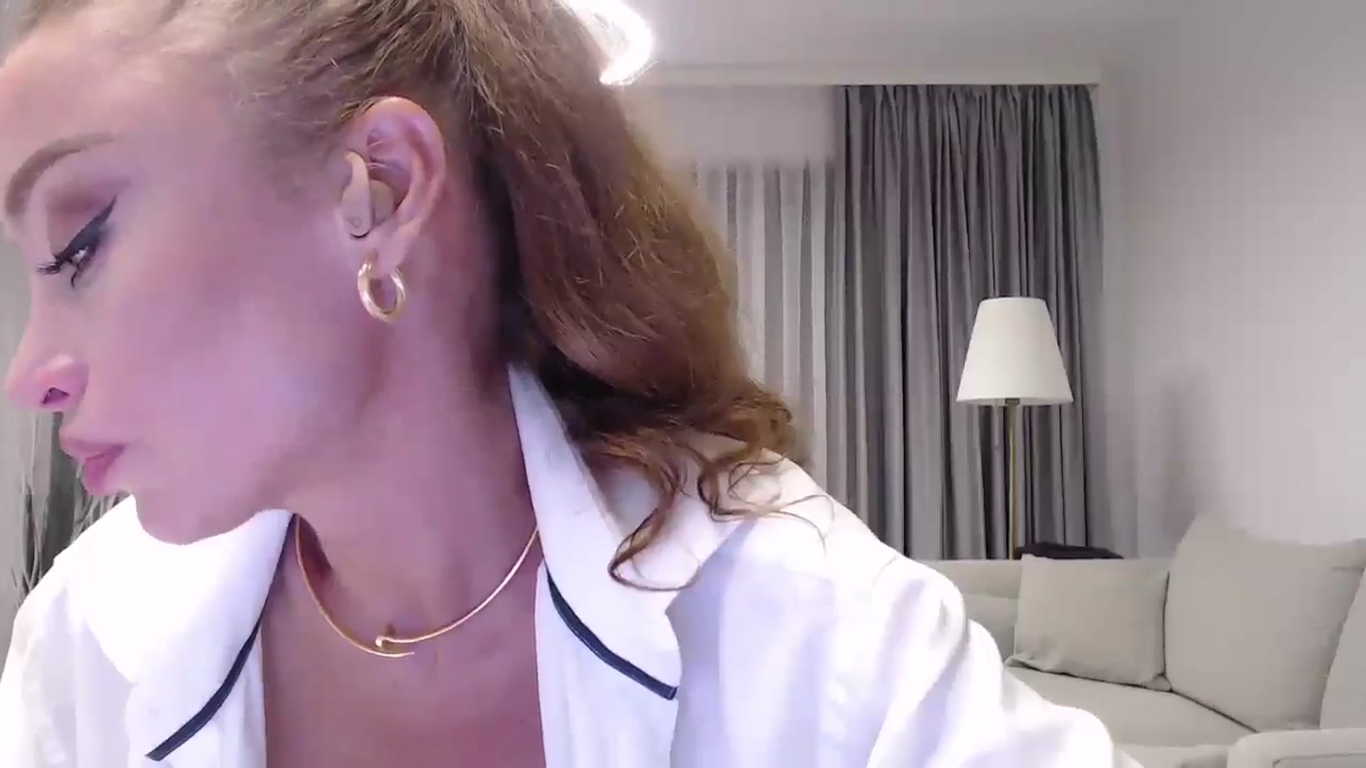 Gallery image thumbnail from Anayys's myfreecams stream on, 09/11/2024, 17:36 image 2 of 20