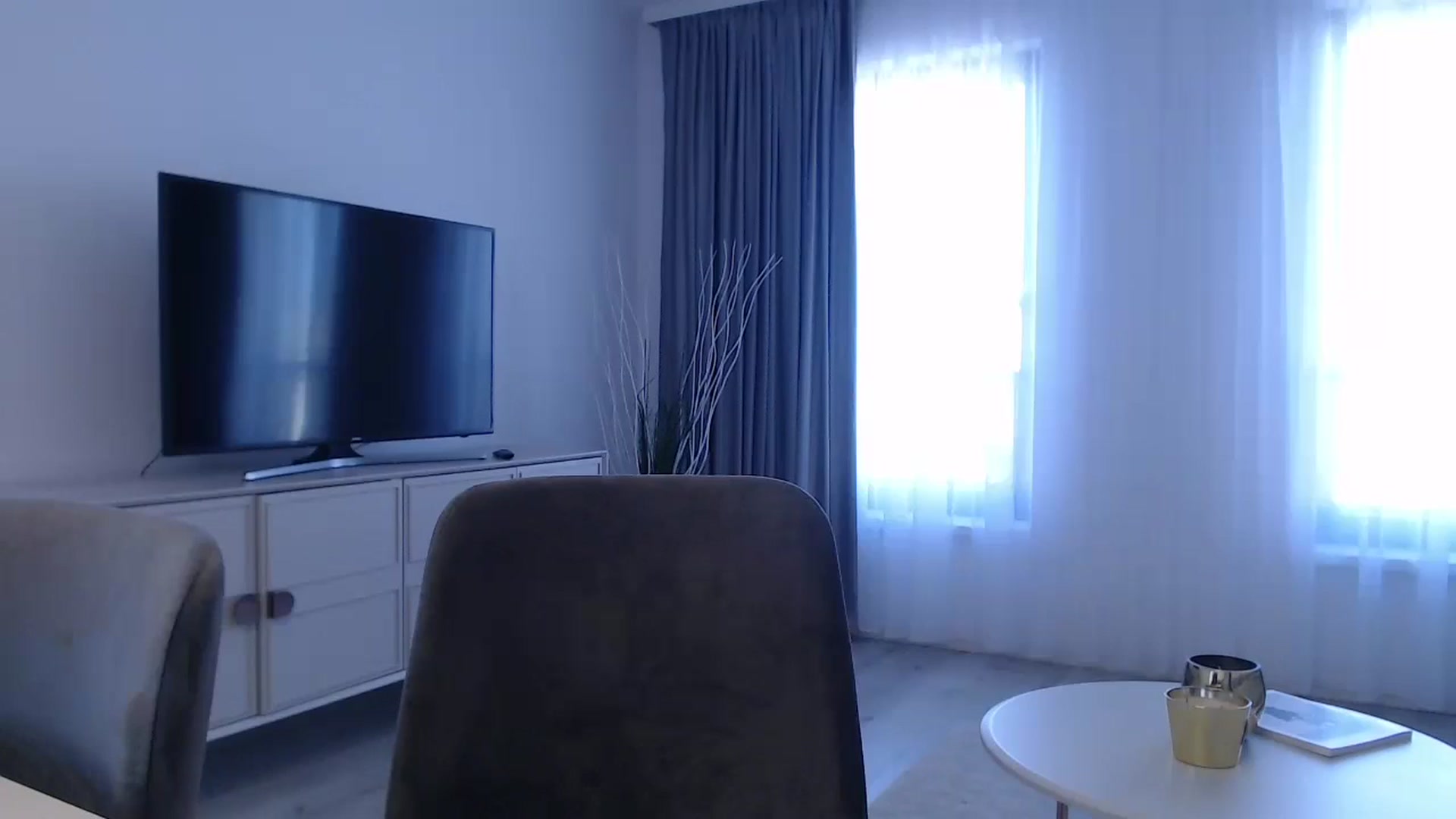 Gallery image thumbnail from Anayys's myfreecams stream on, 09/16/2024, 15:29 image 6 of 20
