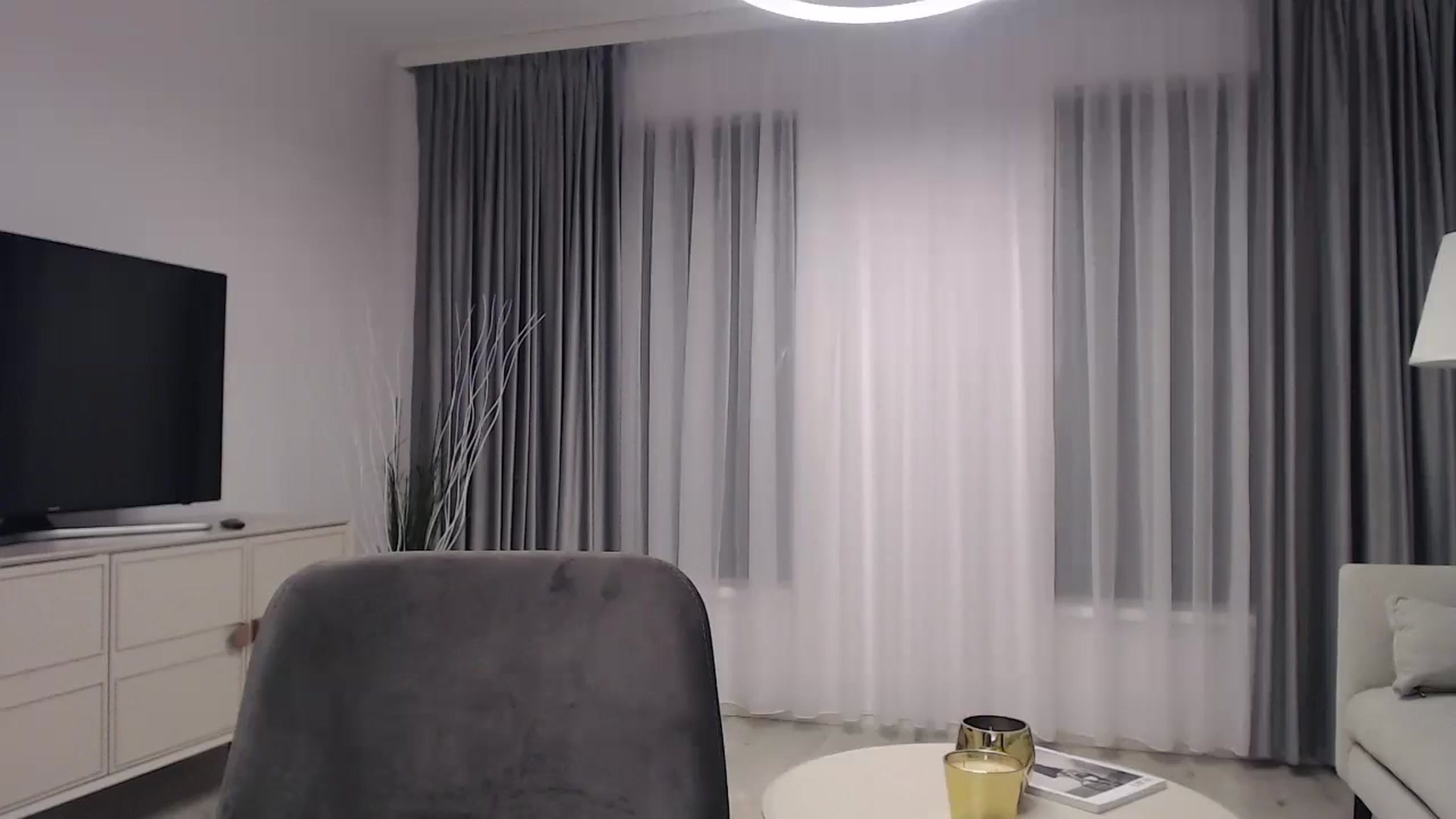 Gallery image thumbnail from Anayys's myfreecams stream on, 09/16/2024, 19:08 image 17 of 20