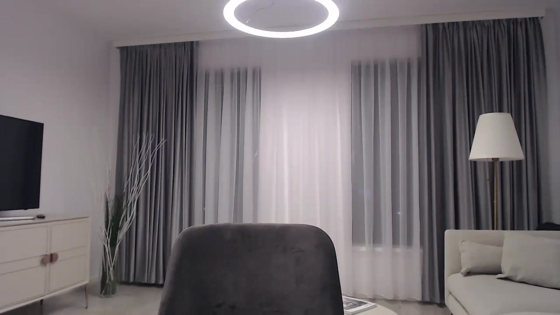 Gallery image thumbnail from Anayys's myfreecams stream on, 09/17/2024, 17:47 image 20 of 20