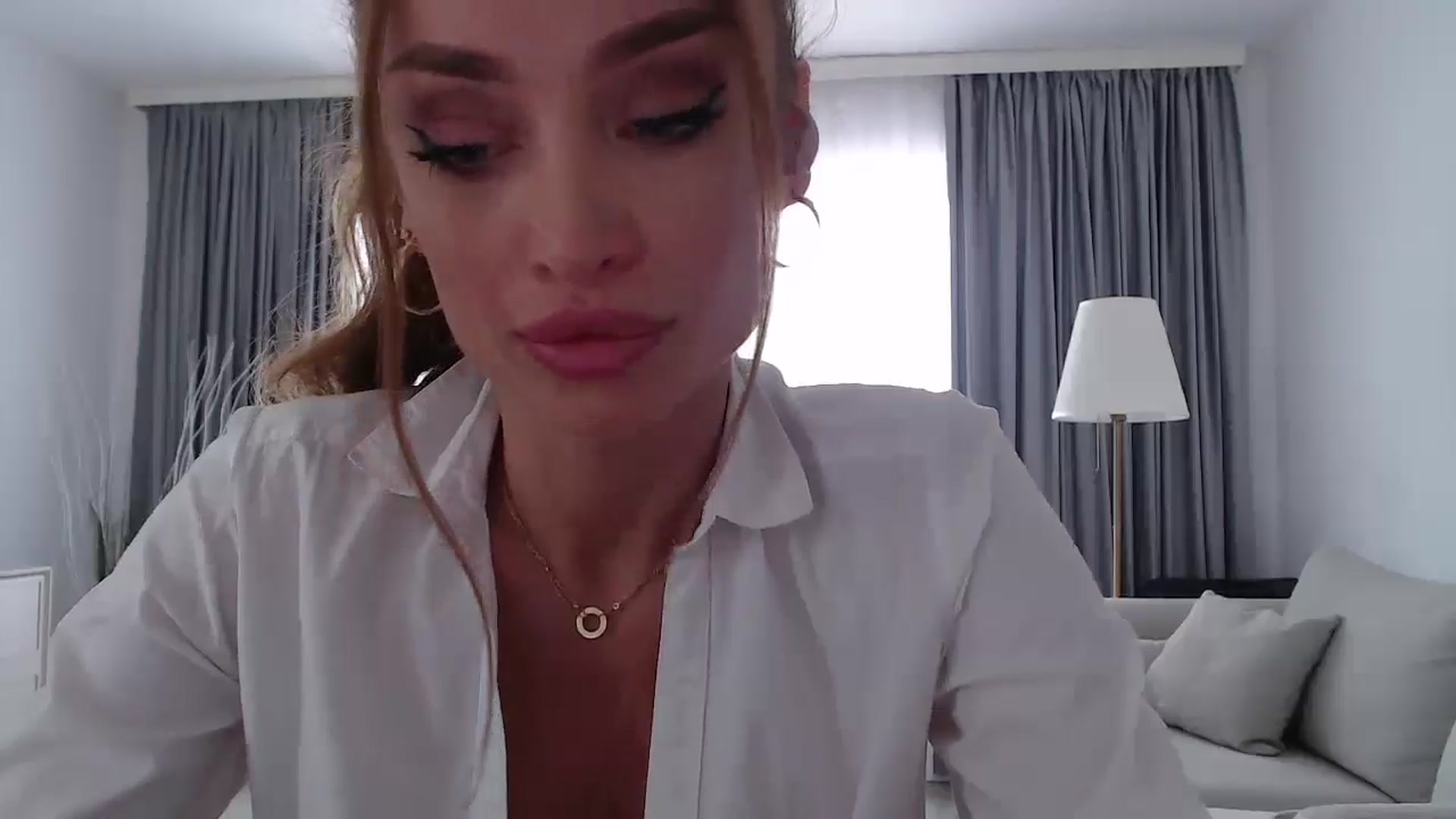 Gallery image thumbnail from Anayys's myfreecams stream on, 09/25/2024, 09:41 image 13 of 20