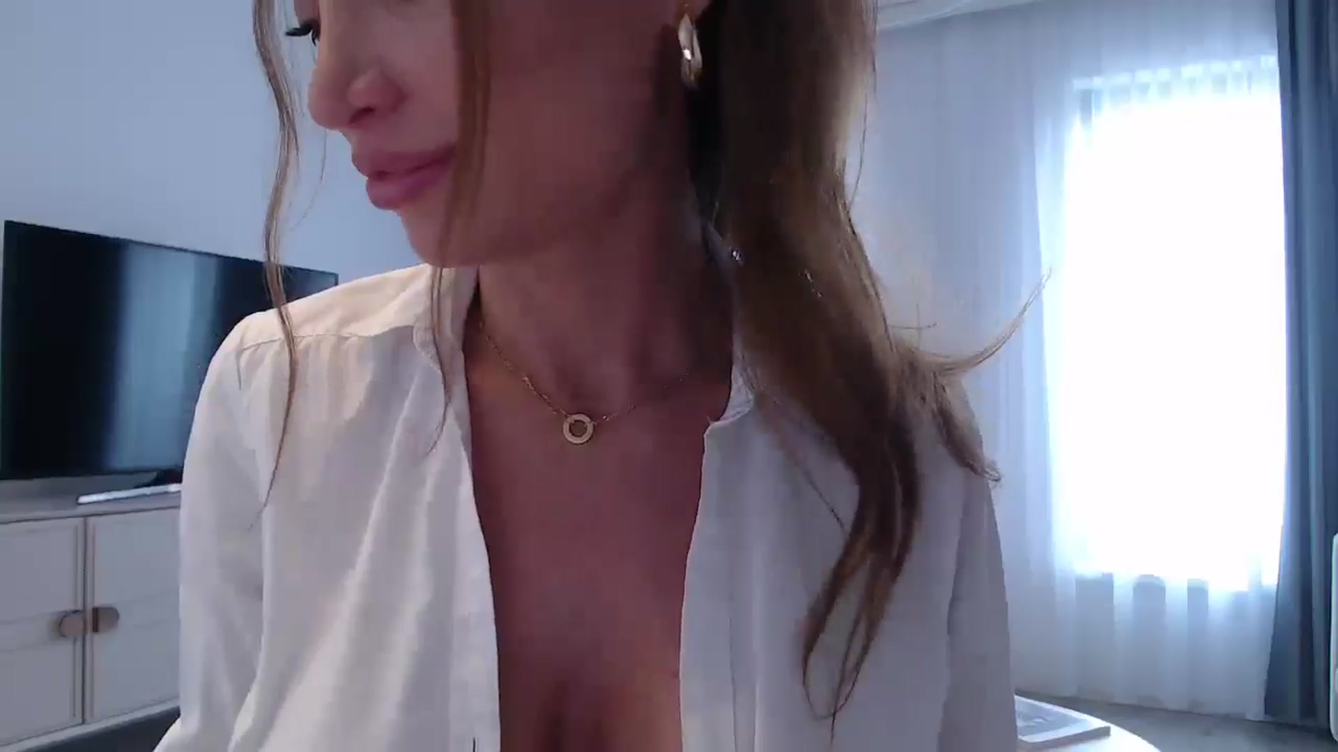 Gallery image thumbnail from Anayys's myfreecams stream on, 09/25/2024, 10:47 image 8 of 20
