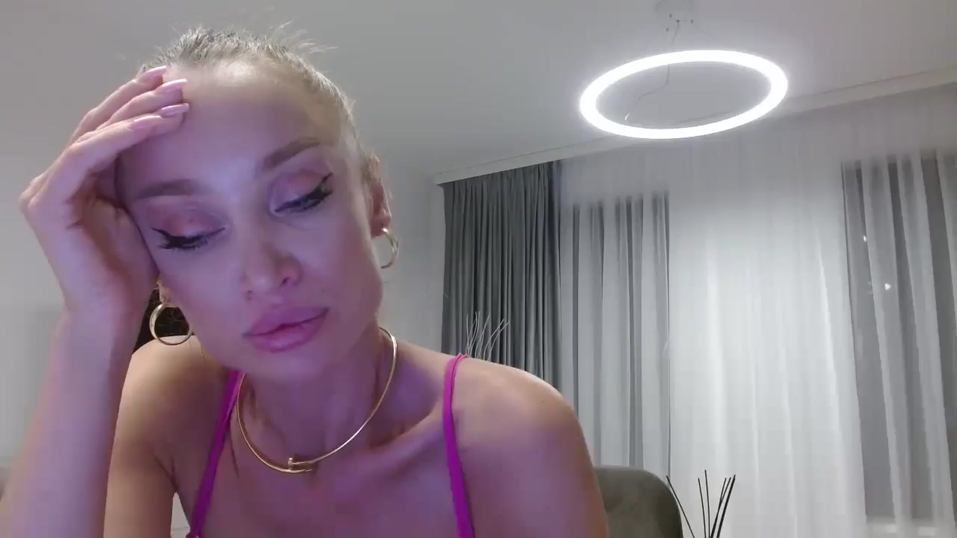 Gallery image thumbnail from Anayys's myfreecams stream on, 09/26/2024, 19:24 image 1 of 20