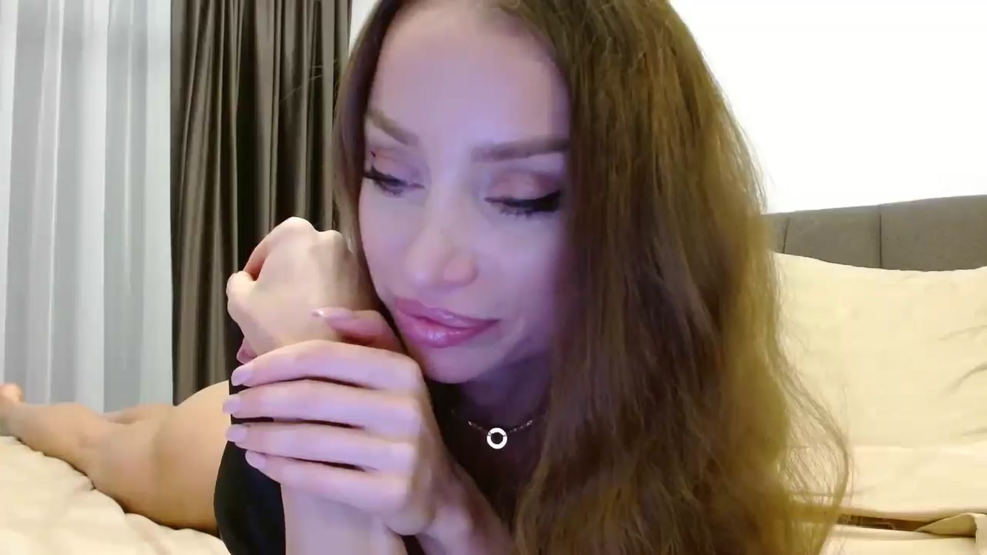 Gallery image thumbnail from Anayys's myfreecams stream on, 10/02/2024, 18:00 image 20 of 20