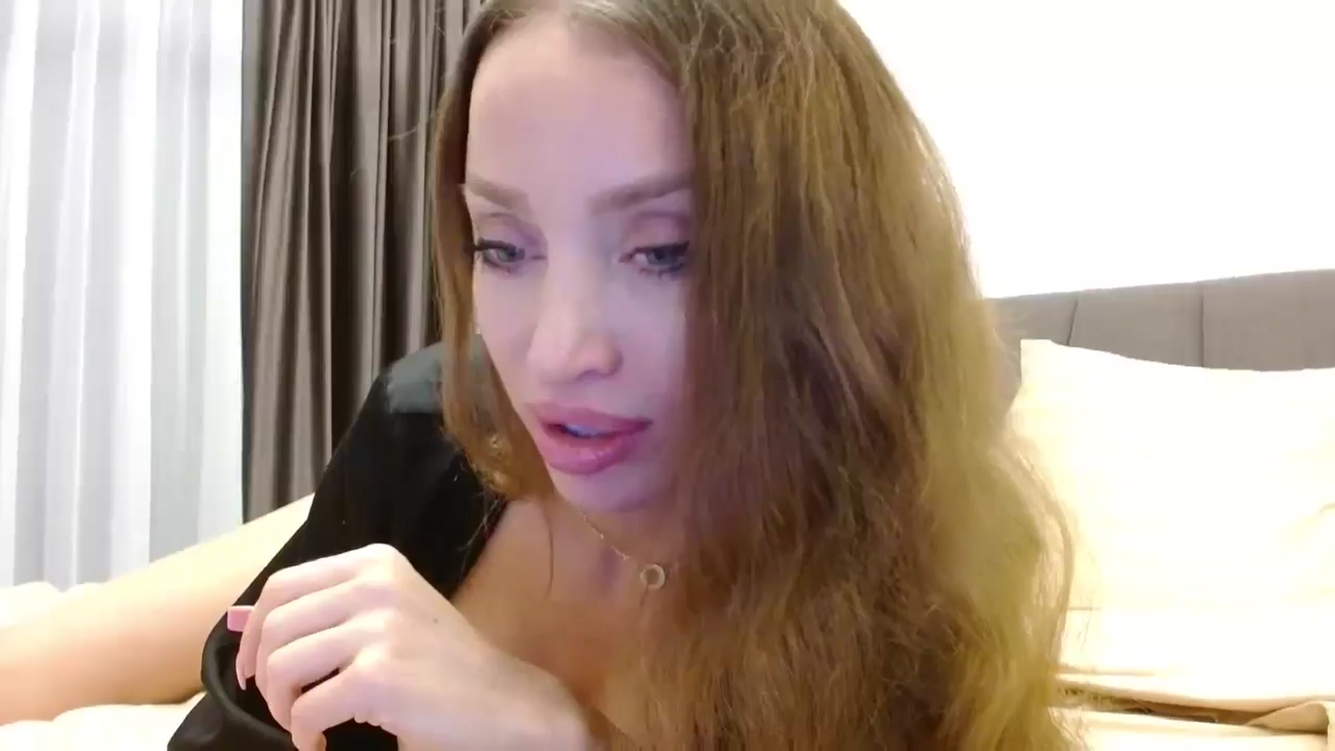 Gallery image thumbnail from Anayys's myfreecams stream on, 10/02/2024, 18:00 image 19 of 20