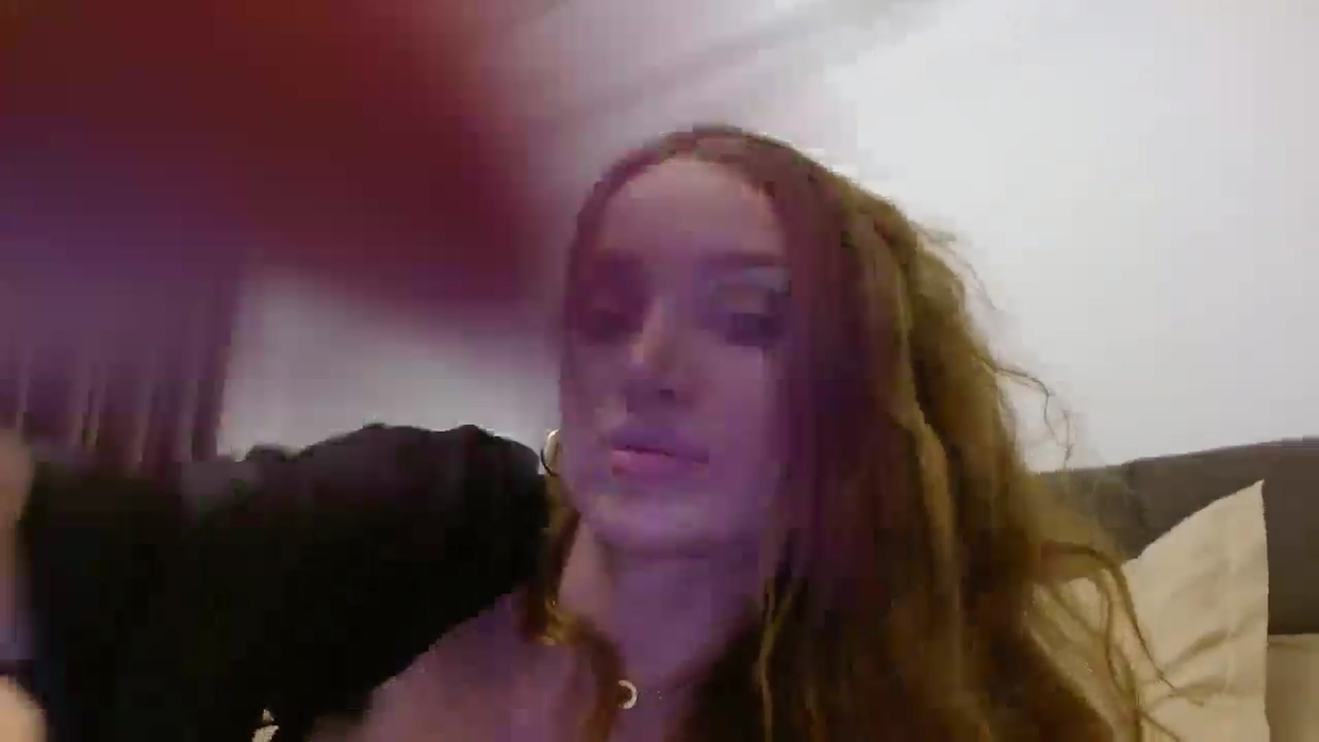 Gallery image thumbnail from Anayys's myfreecams stream on, 10/02/2024, 22:09 image 3 of 20