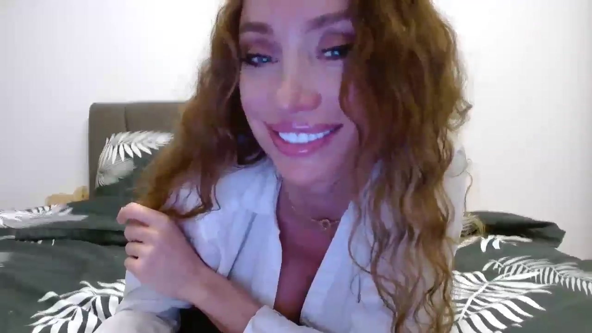 Gallery image thumbnail from Anayys's myfreecams stream on, 10/04/2024, 18:16 image 19 of 20
