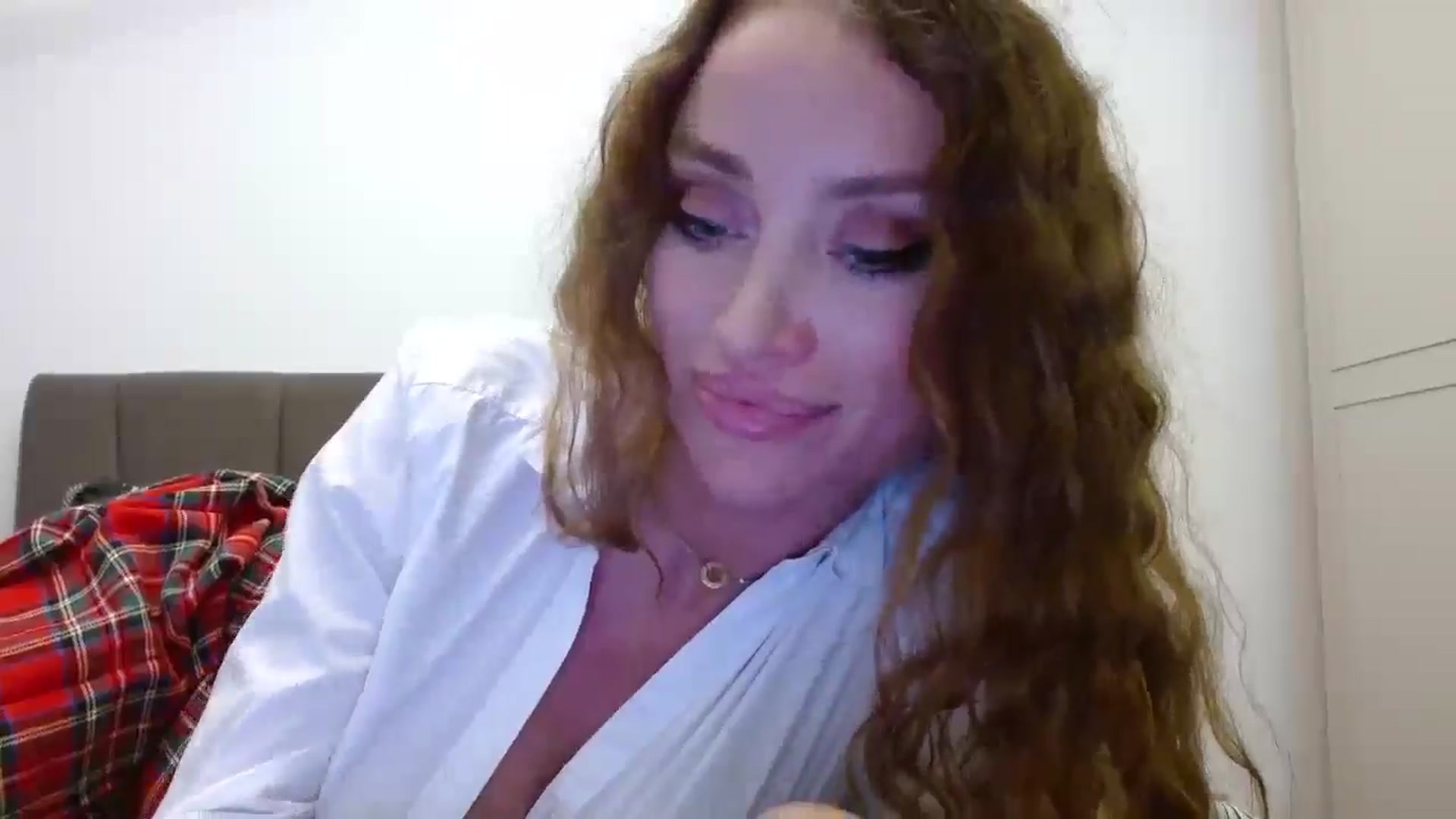 Gallery image thumbnail from Anayys's myfreecams stream on, 10/04/2024, 20:43 image 15 of 20