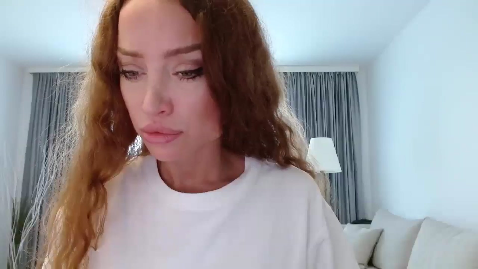 Gallery image thumbnail from Anayys's myfreecams stream on, 10/05/2024, 12:40 image 4 of 20