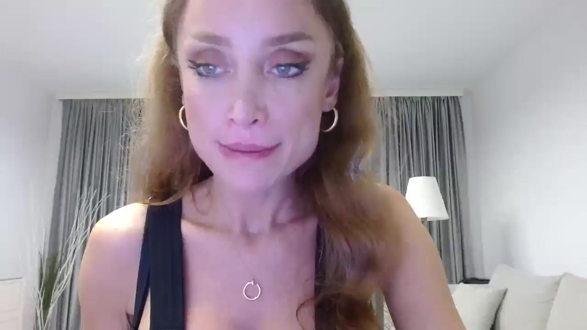 Gallery image thumbnail from Anayys's myfreecams stream on, 10/07/2024, 15:52 image 20 of 20
