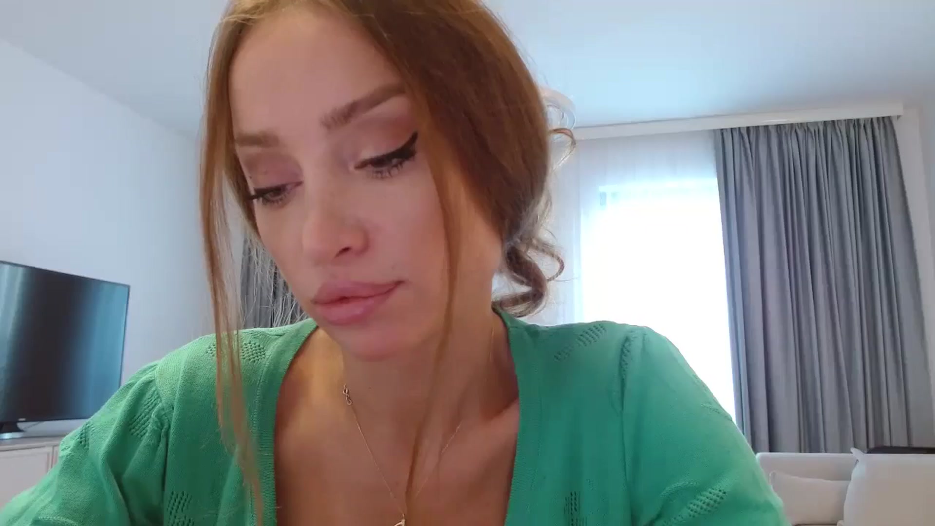 Gallery image thumbnail from Anayys's myfreecams stream on, 10/11/2024, 09:38 image 5 of 20