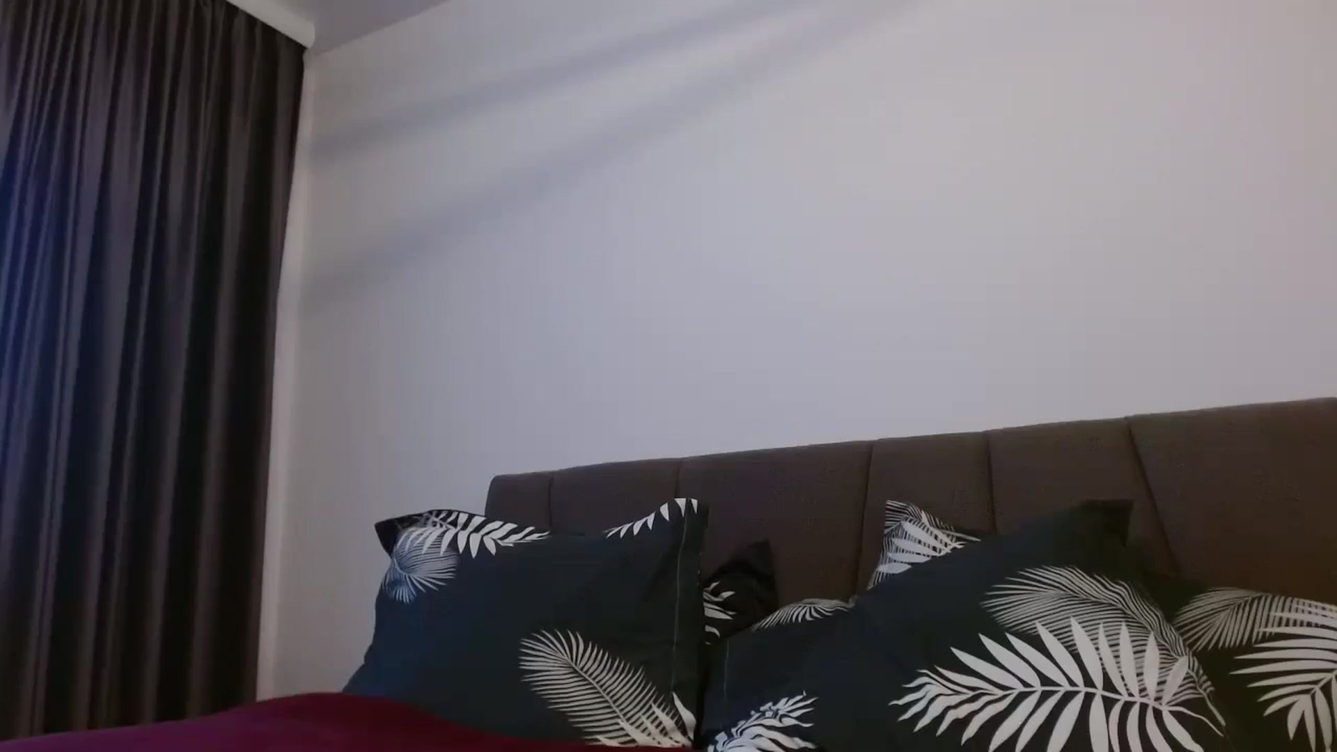 Gallery image thumbnail from Anayys's myfreecams stream on, 10/17/2024, 15:43 image 10 of 20