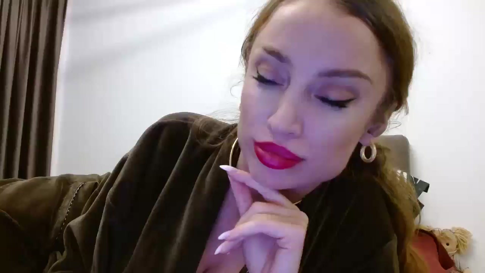 Gallery image thumbnail from Anayys's myfreecams stream on, 10/19/2024, 19:55 image 3 of 20