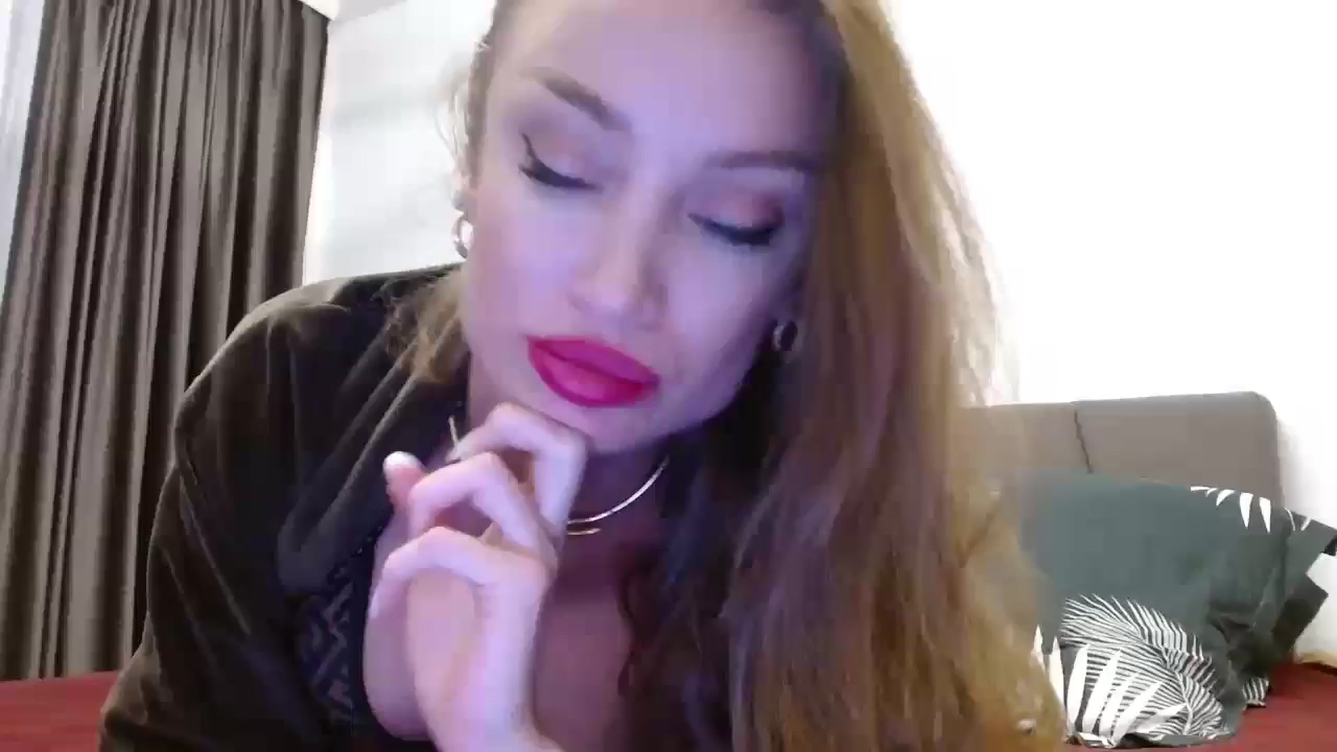 Gallery image thumbnail from Anayys's myfreecams stream on, 10/19/2024, 20:23 image 17 of 20