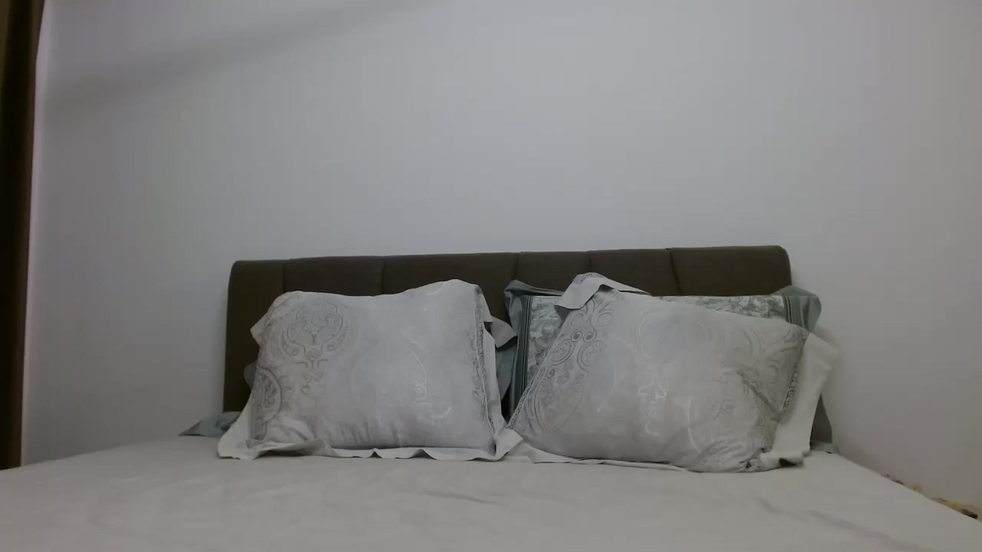 Gallery image thumbnail from Anayys's myfreecams stream on, 10/21/2024, 16:25 image 13 of 20