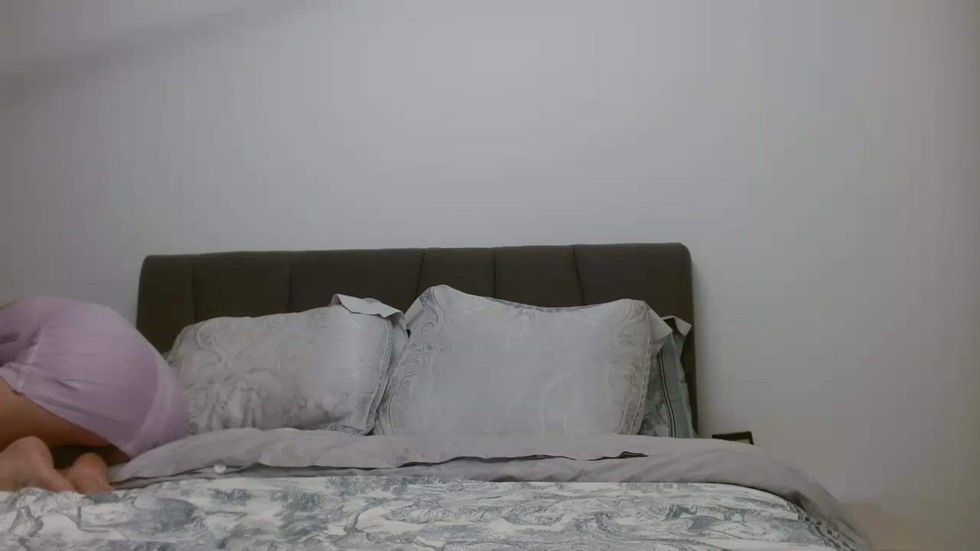 Gallery image thumbnail from Anayys's myfreecams stream on, 10/23/2024, 20:37 image 13 of 20