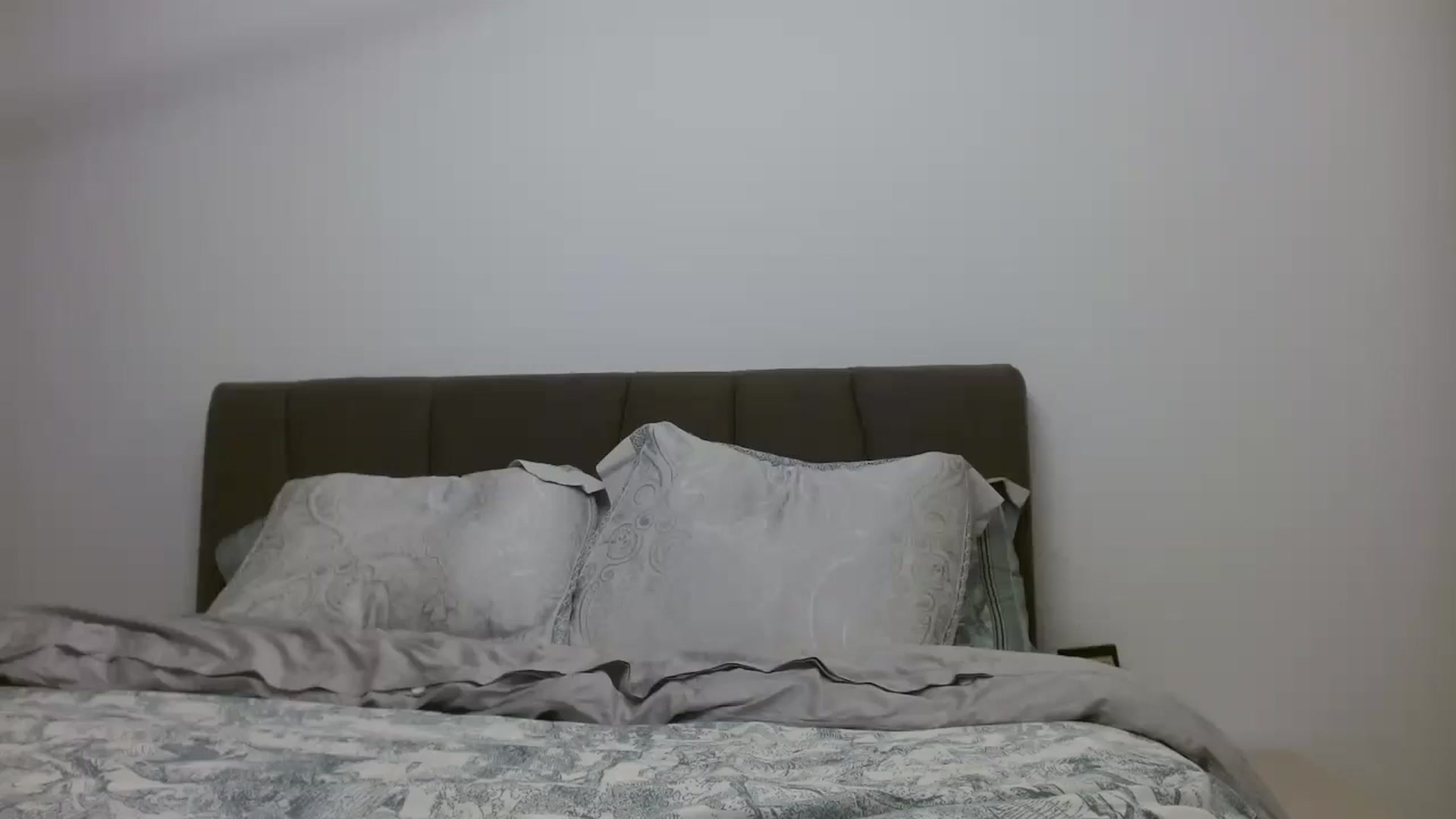 Gallery image thumbnail from Anayys's myfreecams stream on, 10/23/2024, 20:37 image 14 of 20