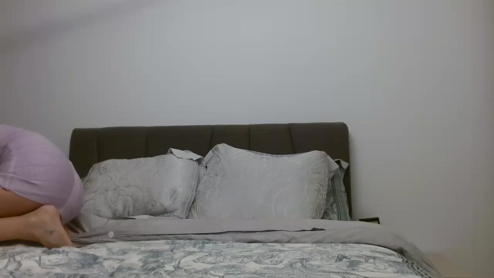 Gallery image thumbnail from Anayys's myfreecams stream on, 10/23/2024, 20:37 image 12 of 20