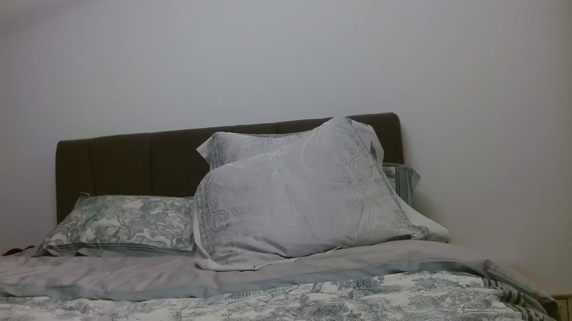 Gallery image thumbnail from Anayys's myfreecams stream on, 10/26/2024, 17:08 image 8 of 20