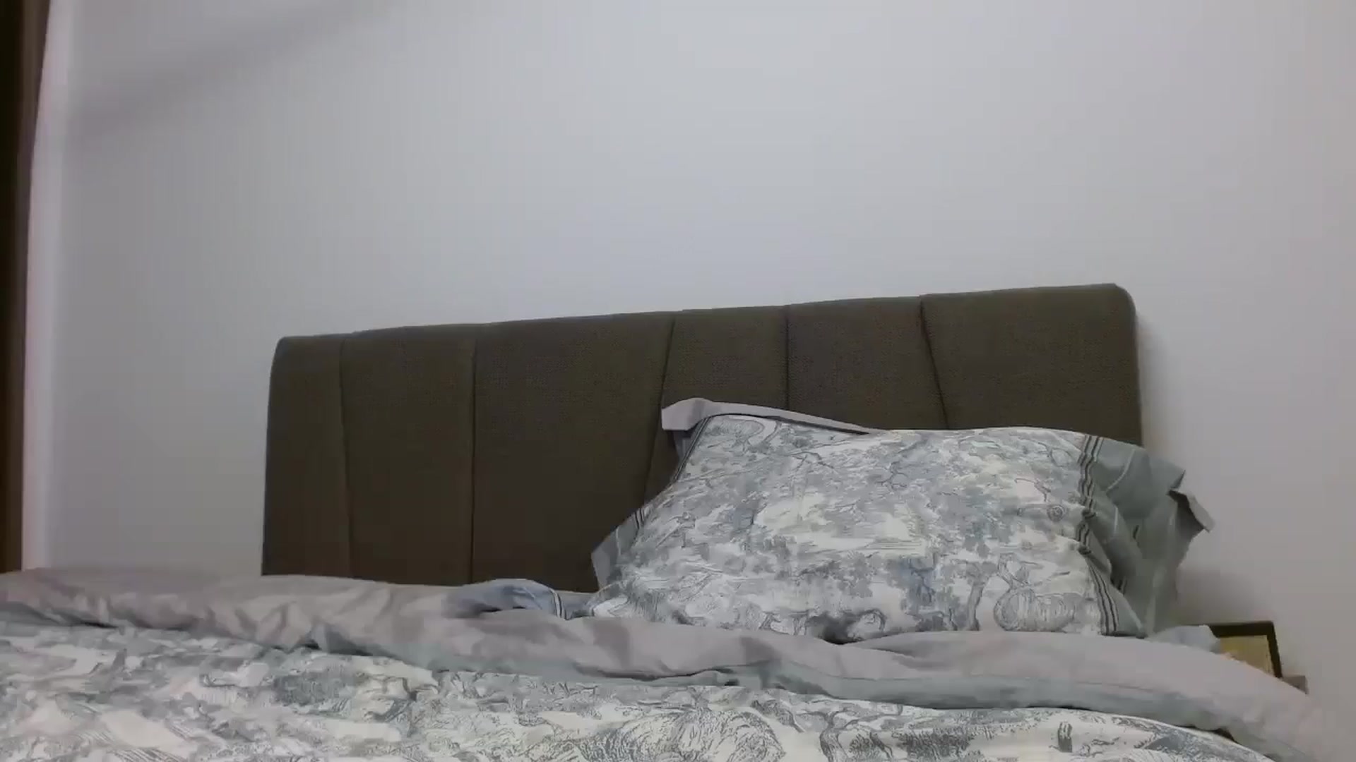 Gallery image thumbnail from Anayys's myfreecams stream on, 10/28/2024, 24:01 image 19 of 20
