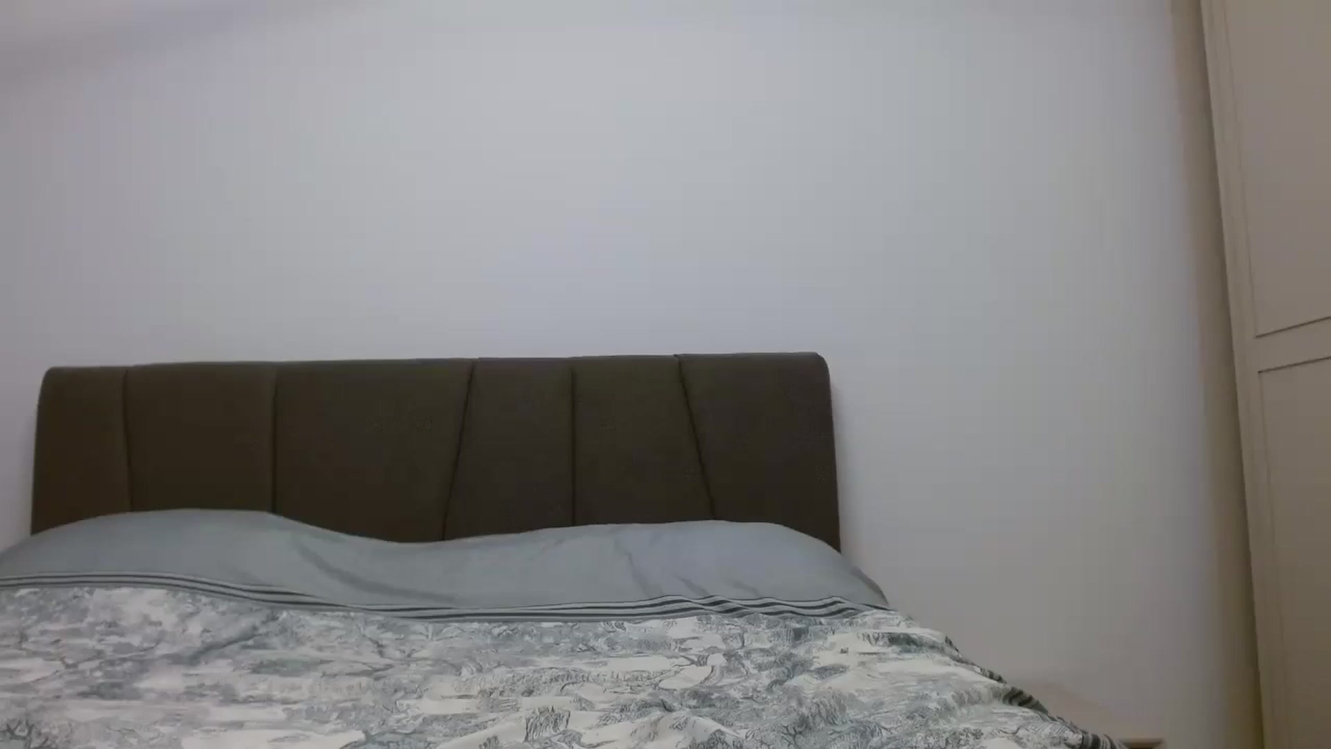 Gallery image thumbnail from Anayys's myfreecams stream on, 10/30/2024, 18:01 image 1 of 20