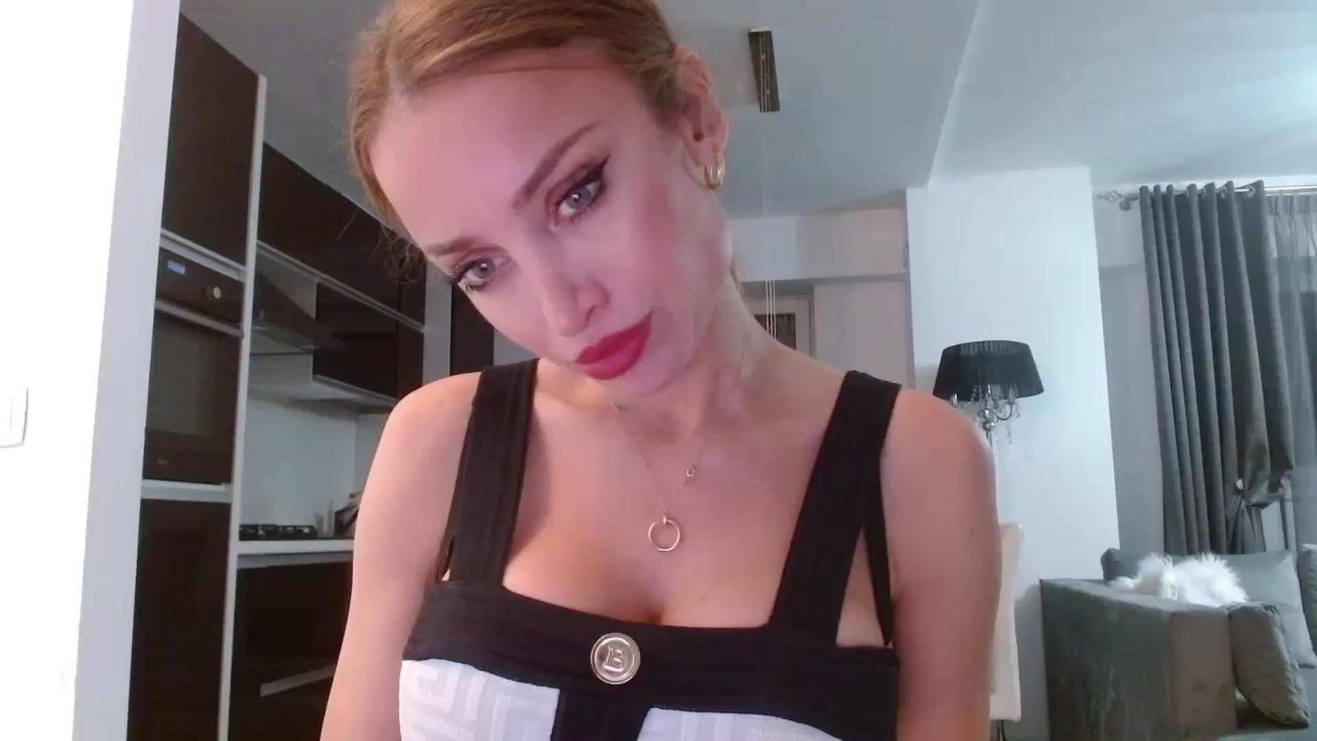 Gallery image thumbnail from Anayys's myfreecams stream on, 11/06/2024, 23:43 image 1 of 20