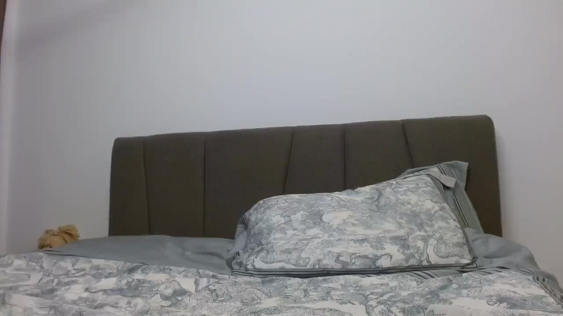 Gallery image thumbnail from Anayys's myfreecams stream on, 11/08/2024, 24:42 image 19 of 20
