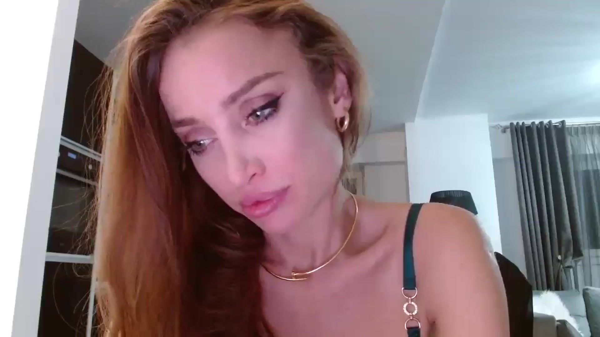 Gallery image thumbnail from Anayys's myfreecams stream on, 11/18/2024, 24:03 image 13 of 20