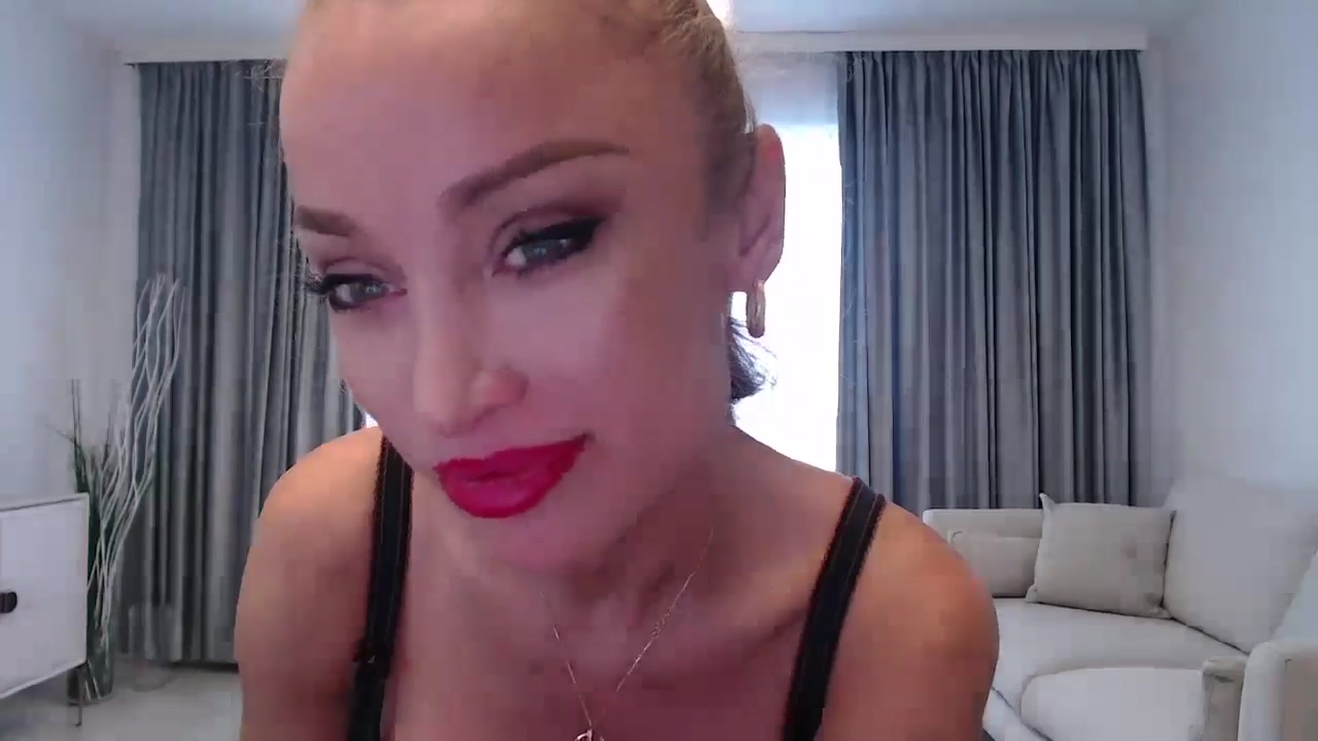 Gallery image thumbnail from Anayys's myfreecams stream on, 12/15/2024, 11:14 image 19 of 20