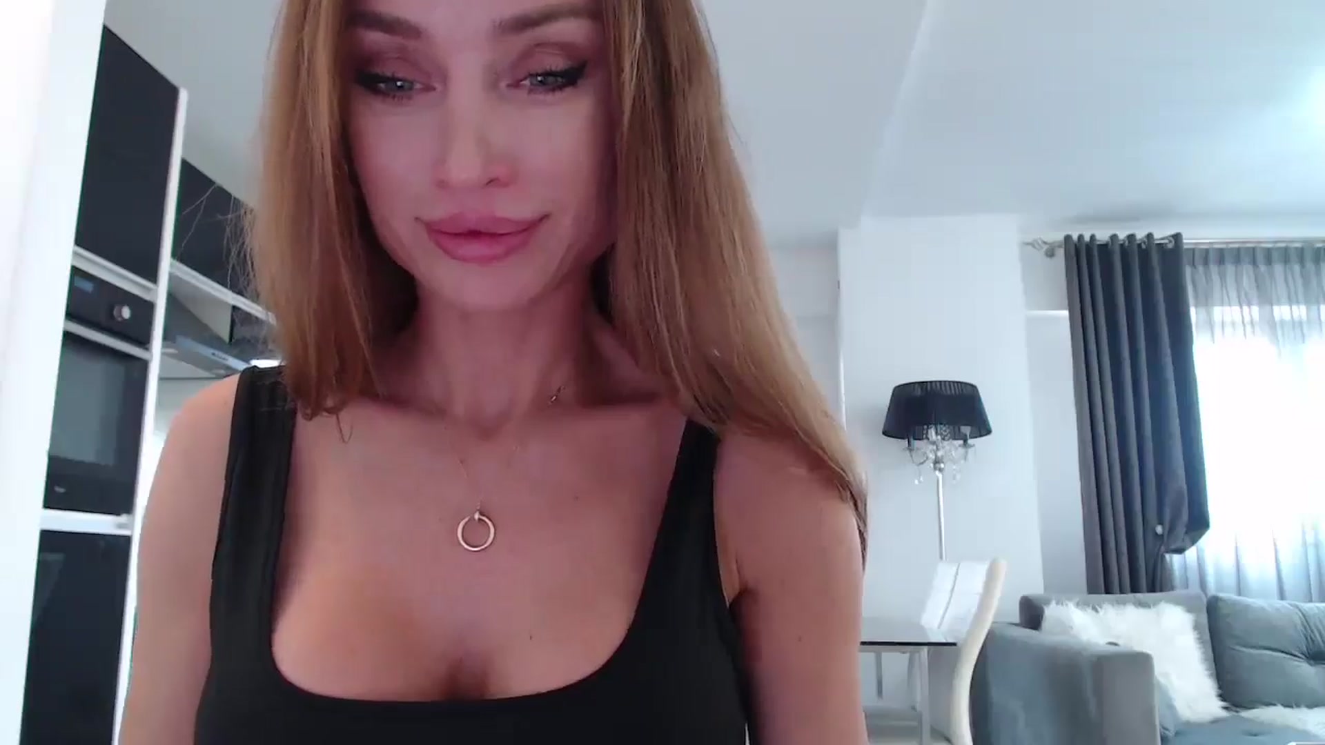 Gallery image thumbnail from Anayys's myfreecams stream on, 12/17/2024, 13:10 image 13 of 20