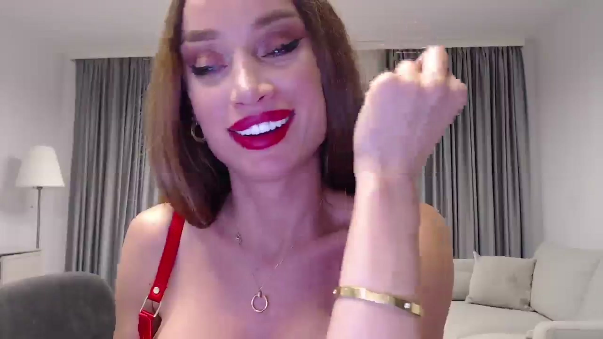 Gallery image thumbnail from Anayys's myfreecams stream on, 12/19/2024, 23:47 image 18 of 20