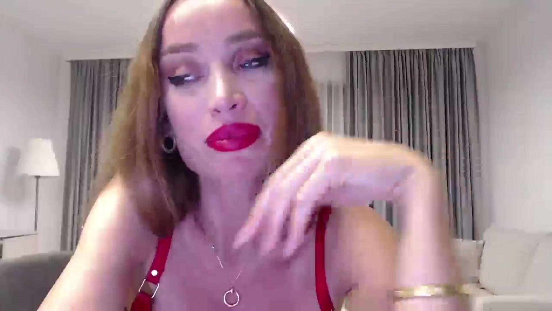 Gallery image thumbnail from Anayys's myfreecams stream on, 12/19/2024, 23:47 image 2 of 20